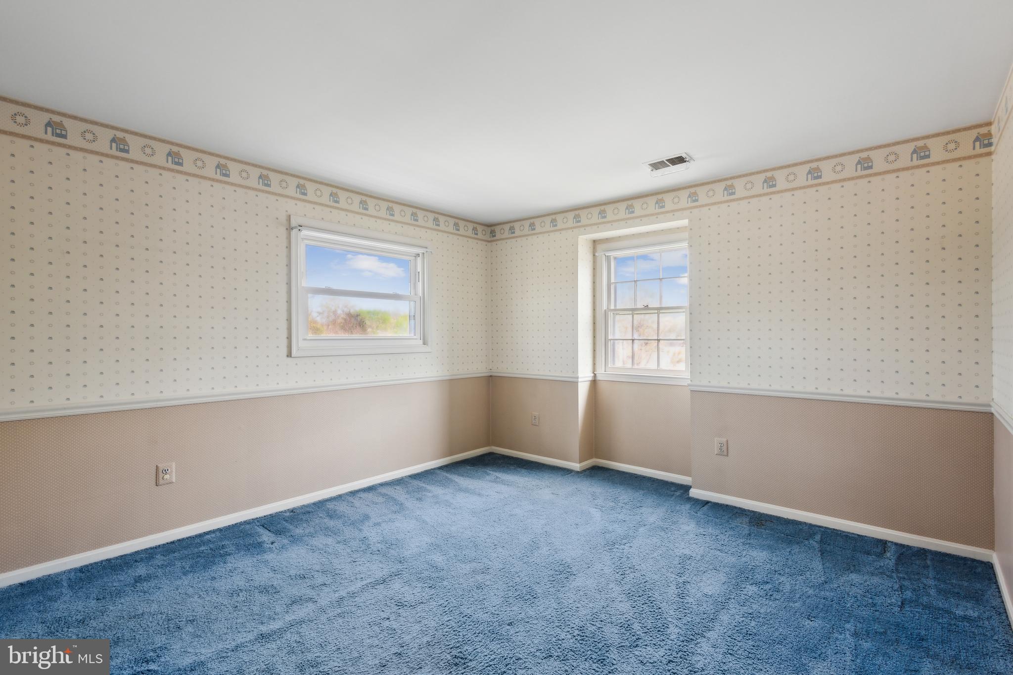 POINT OF WOODS - Residential