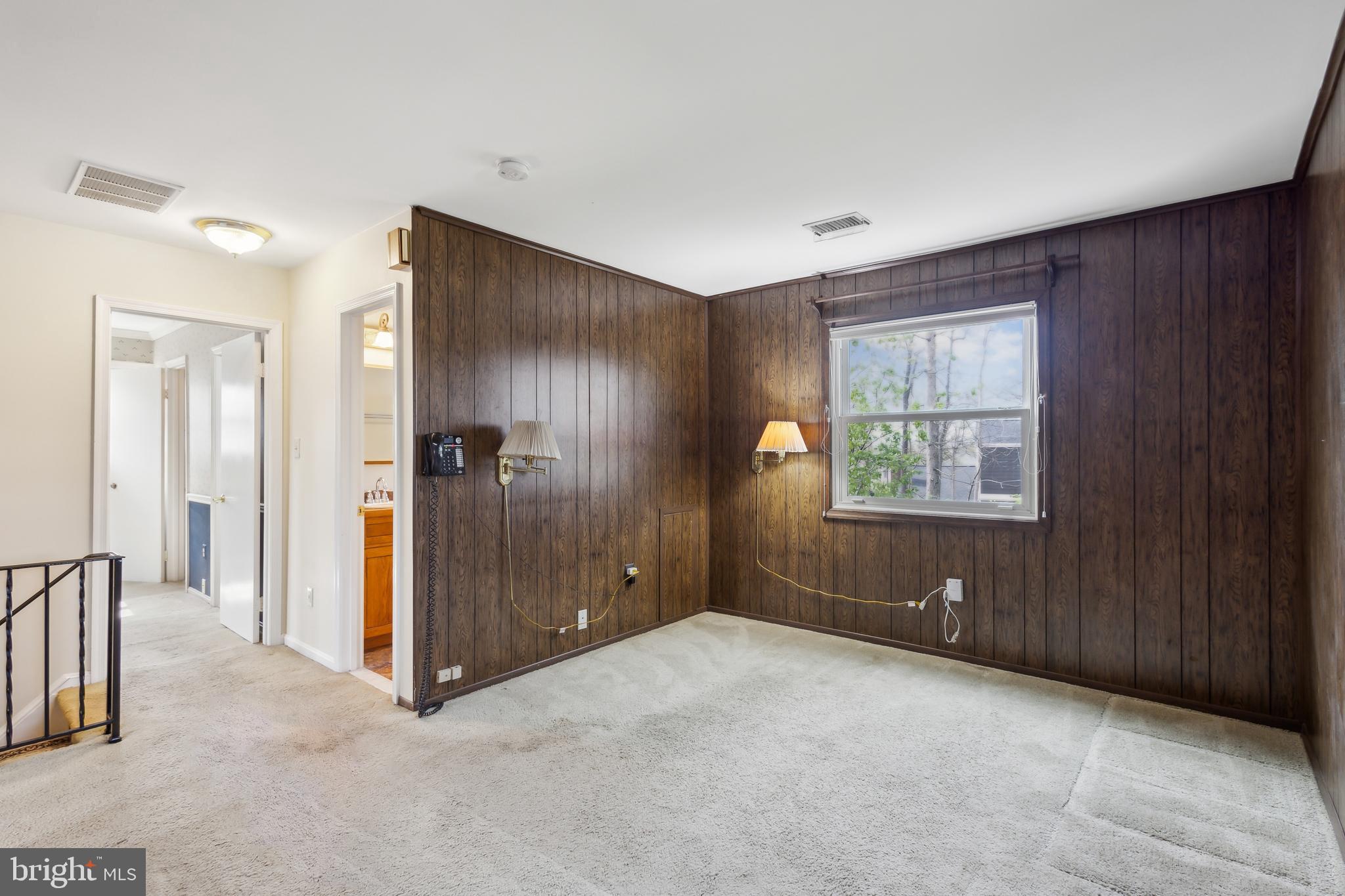 POINT OF WOODS - Residential