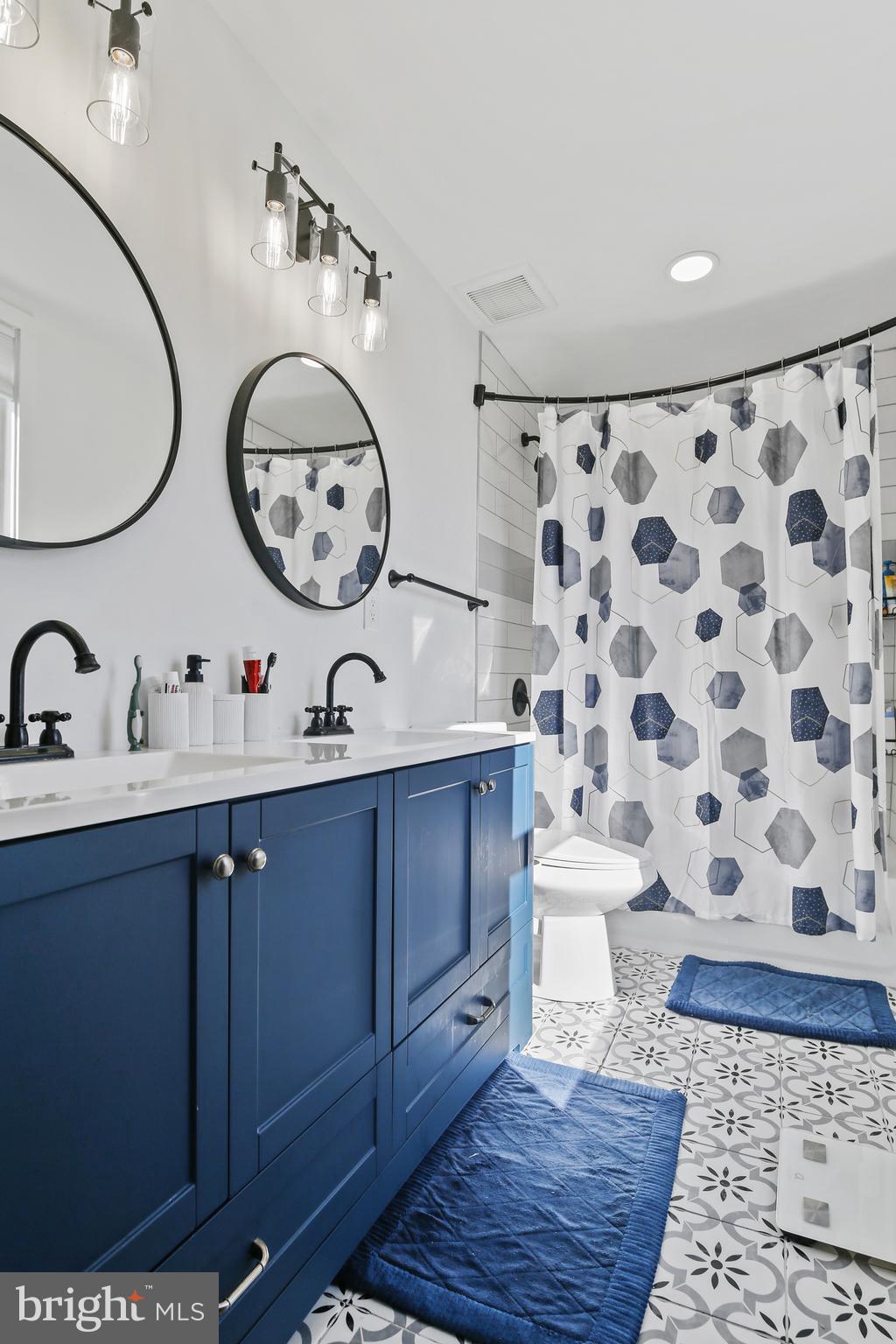 WILSON HEIGHTS - Residential