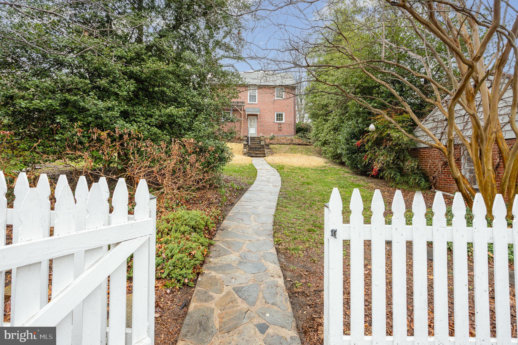 ORIGINAL NORTHWOOD - Residential