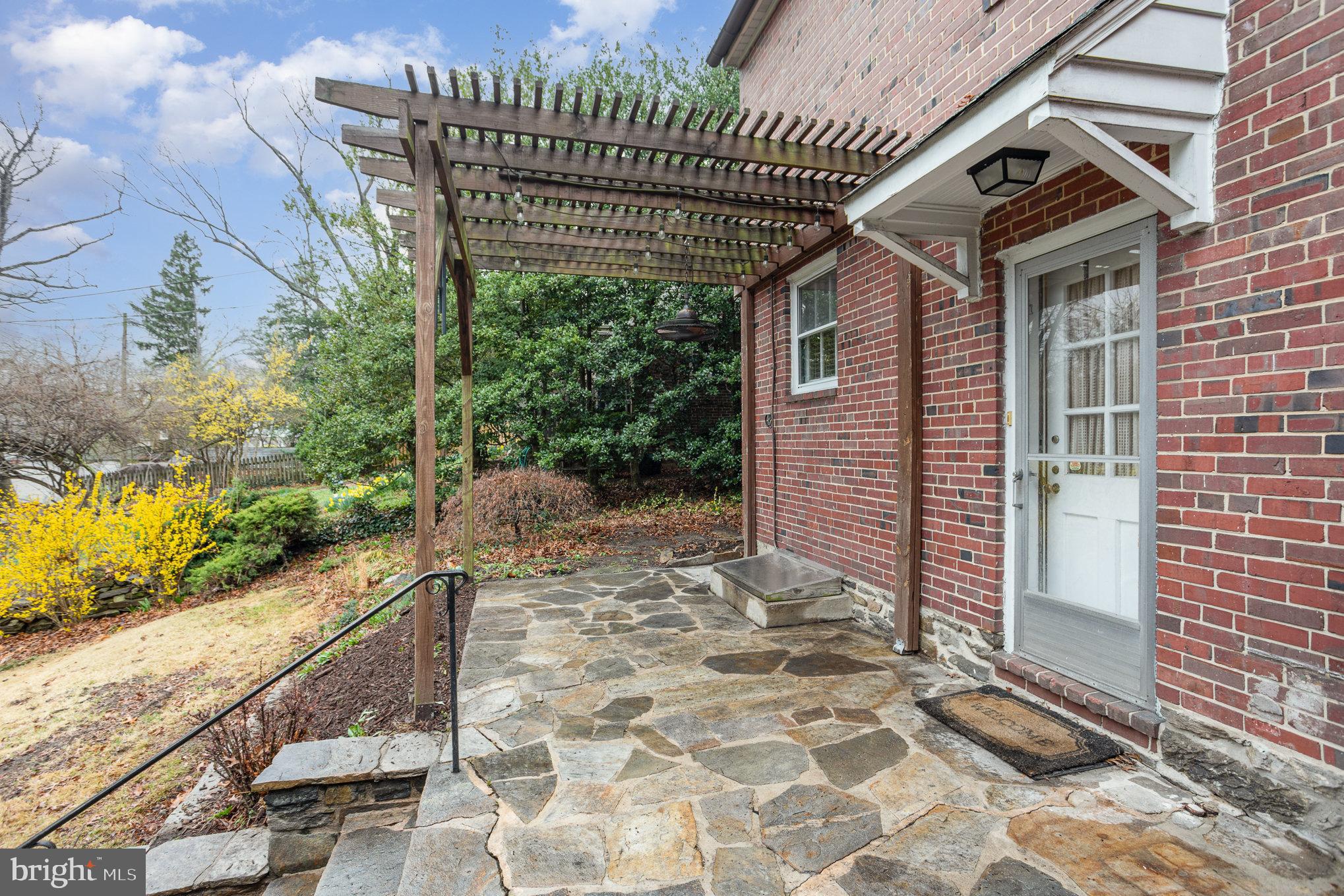 ORIGINAL NORTHWOOD - Residential