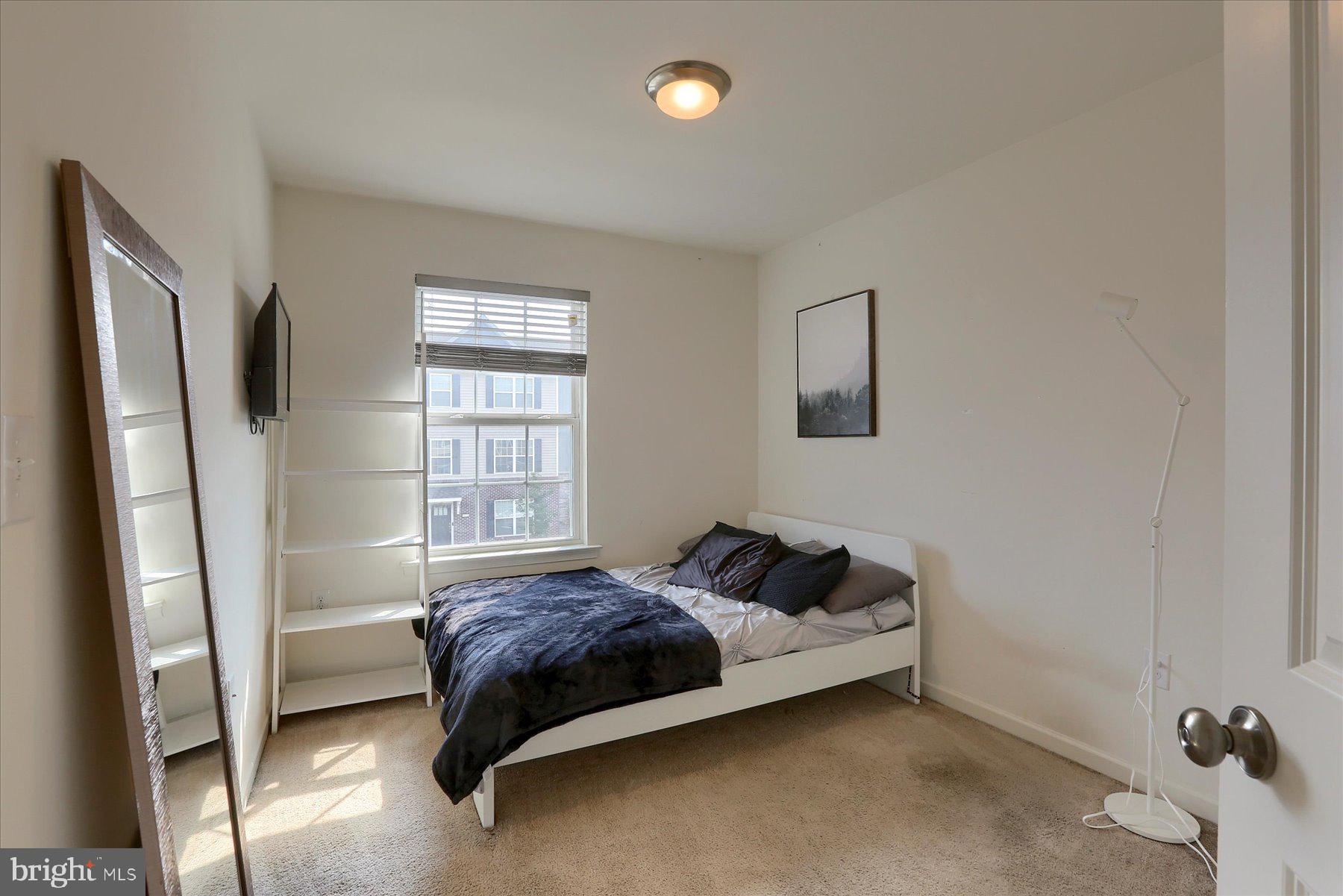 LAUREL RIDGE ESTATES - Residential