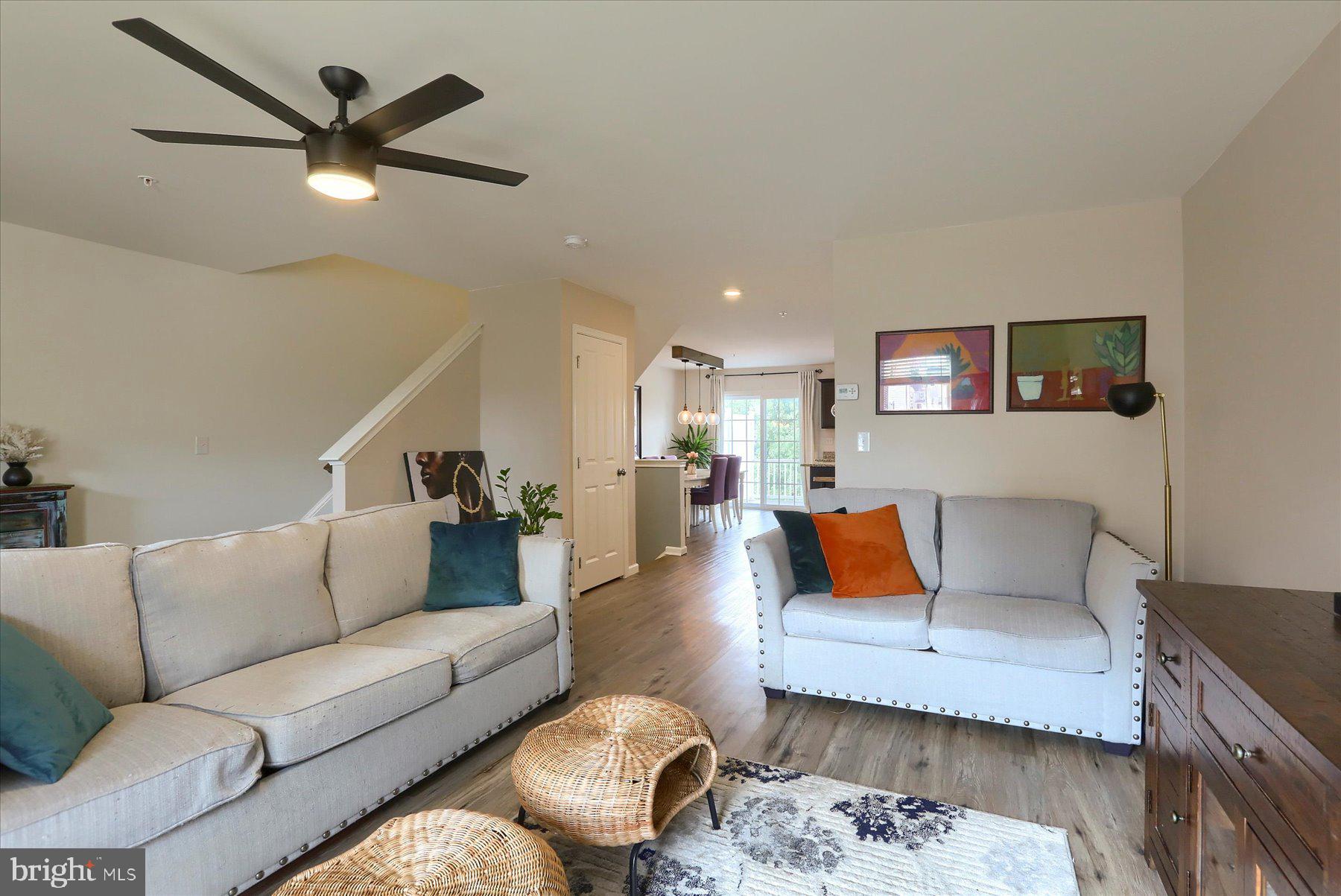 LAUREL RIDGE ESTATES - Residential