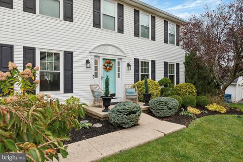 Tiny photo for 366 Buckingham Circle, HARLEYSVILLE, PA 19438 (MLS # PAMC2167318)