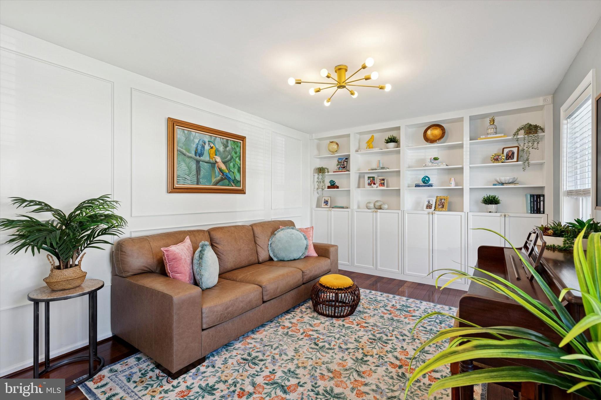 366 BUCKINGHAM CIRCLE