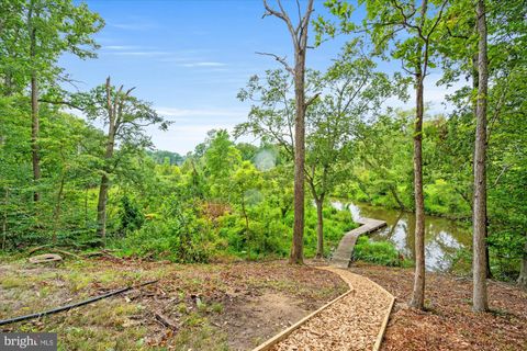 2408 WILLIAM AND MARY DRIVE ALEXANDRIA VA 22308