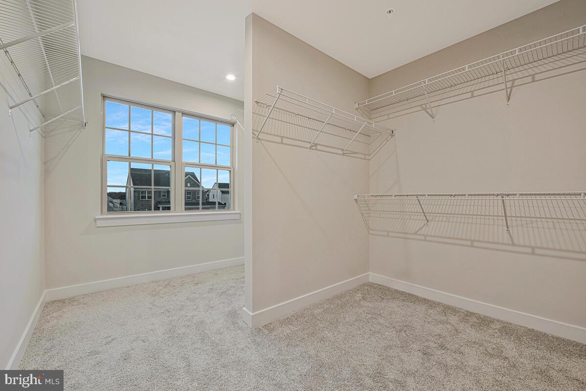 CANTER CREEK - Residential