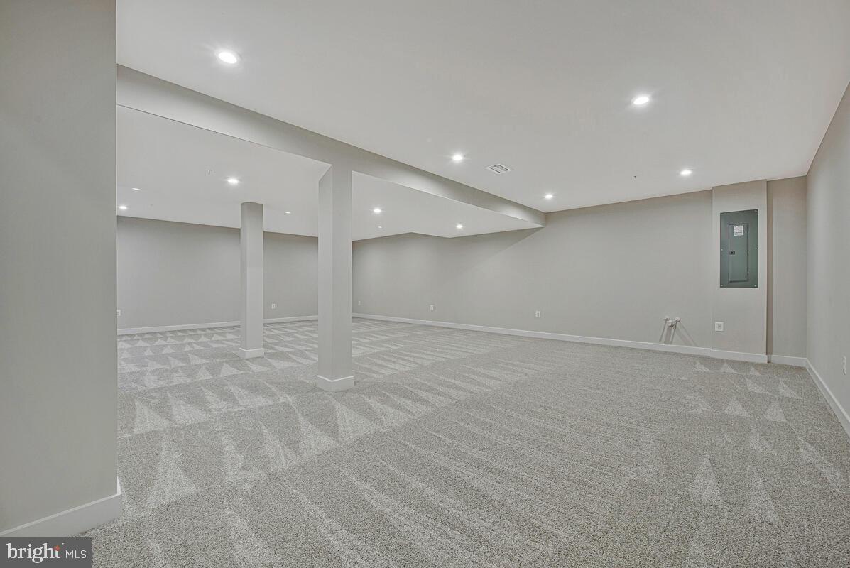 CANTER CREEK - Residential