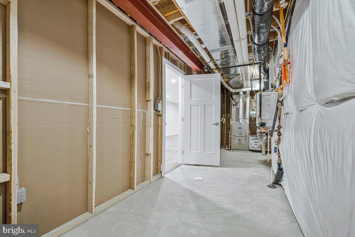 CANTER CREEK - Residential