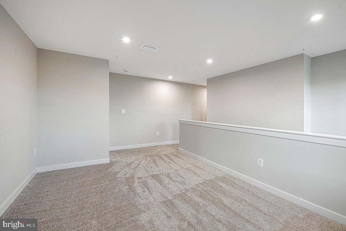 CANTER CREEK - Residential