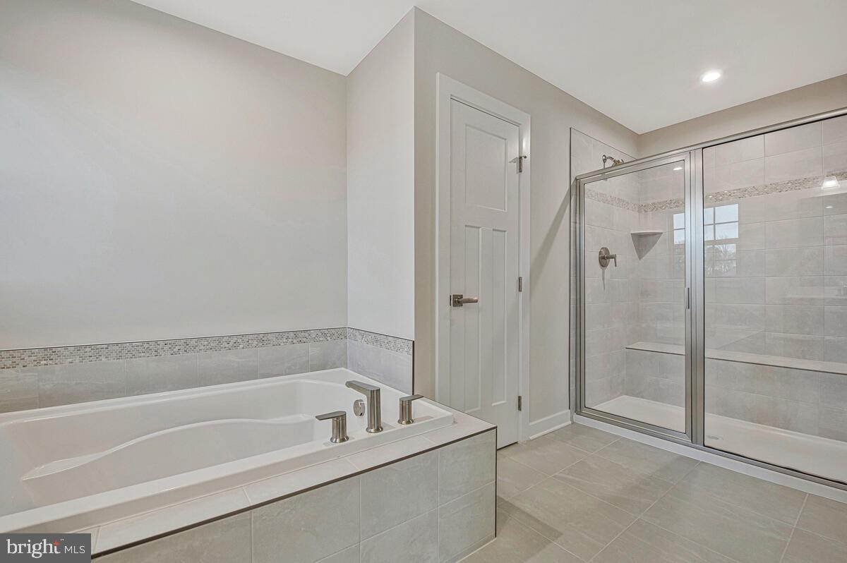 CANTER CREEK - Residential