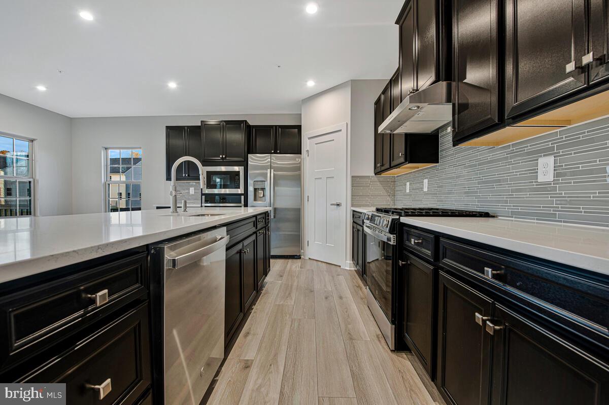 CANTER CREEK - Residential