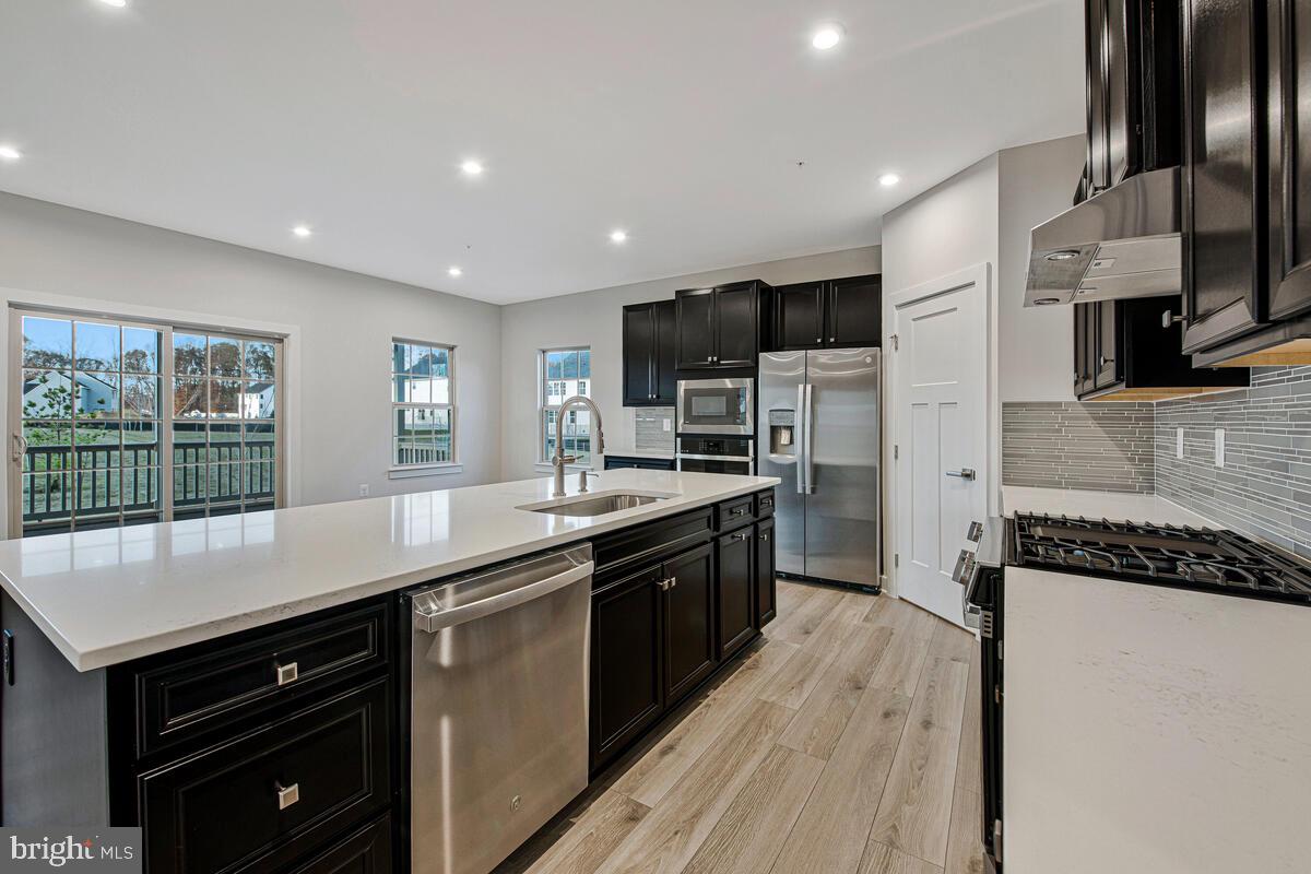 CANTER CREEK - Residential