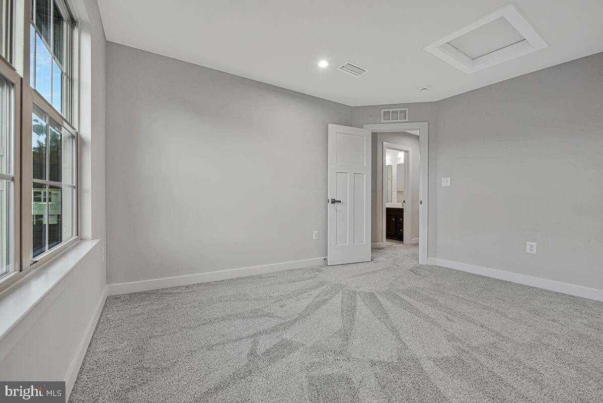 CANTER CREEK - Residential