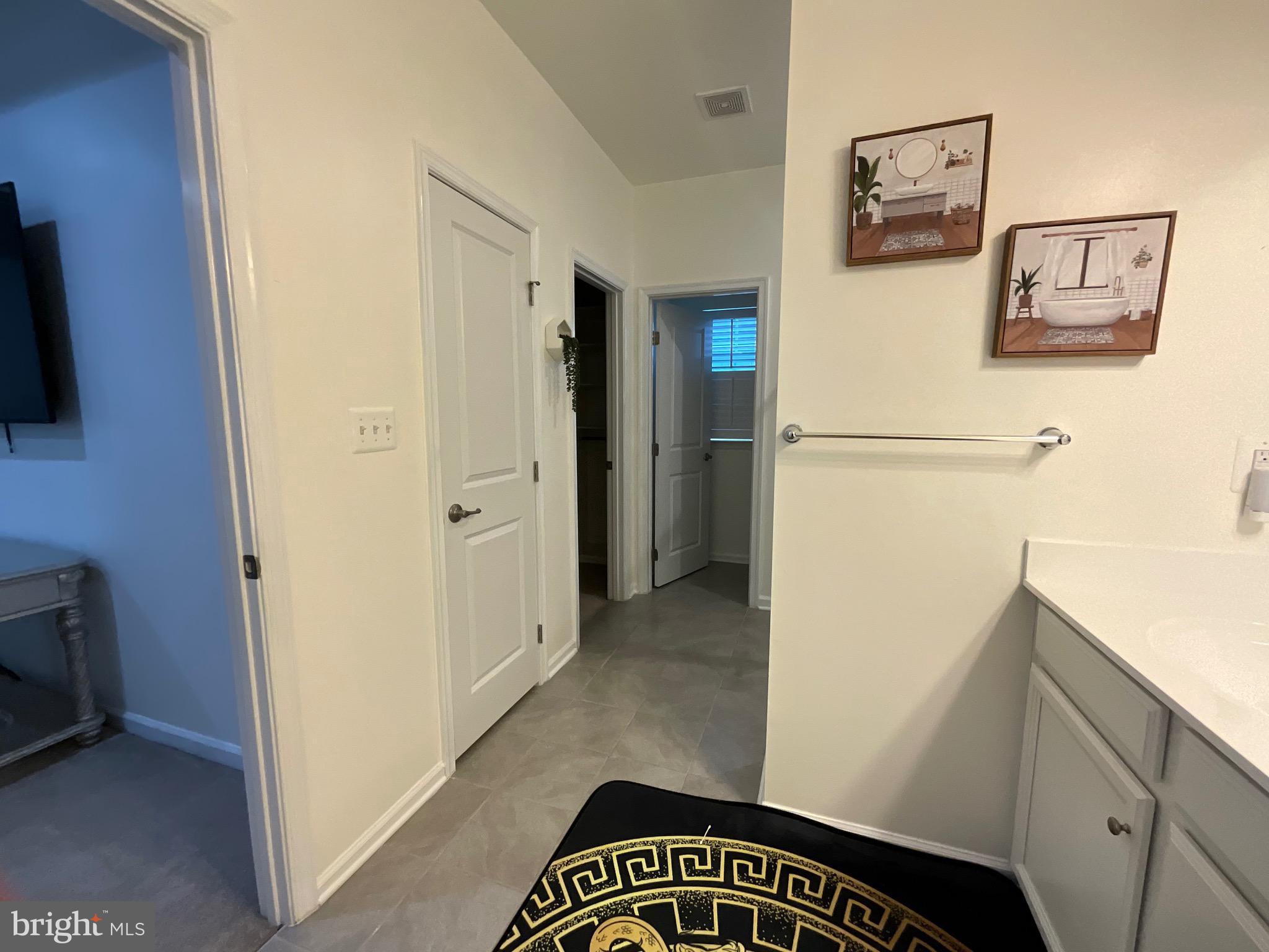 THE VILLAGE AT COURTHOUSE COMMONS - Residential Lease