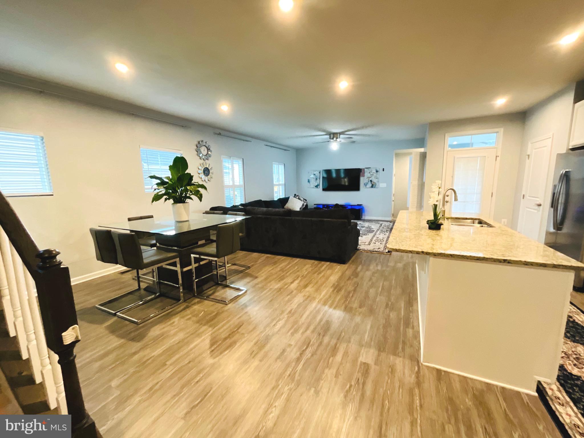 THE VILLAGE AT COURTHOUSE COMMONS - Residential Lease