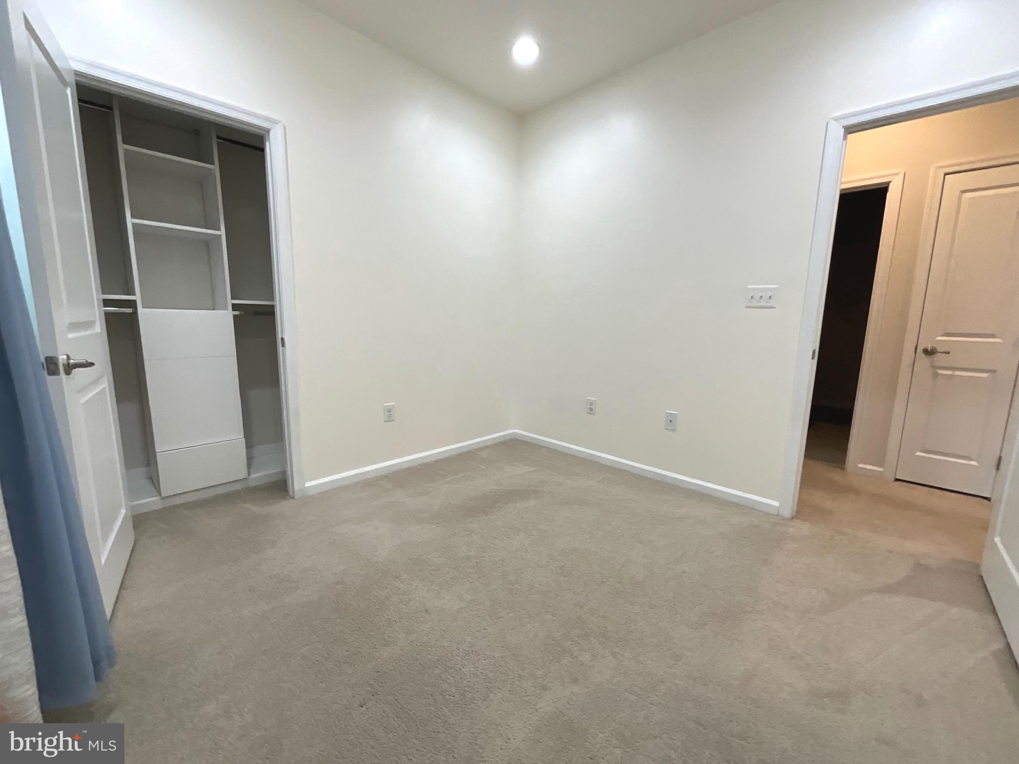 THE VILLAGE AT COURTHOUSE COMMONS - Residential Lease