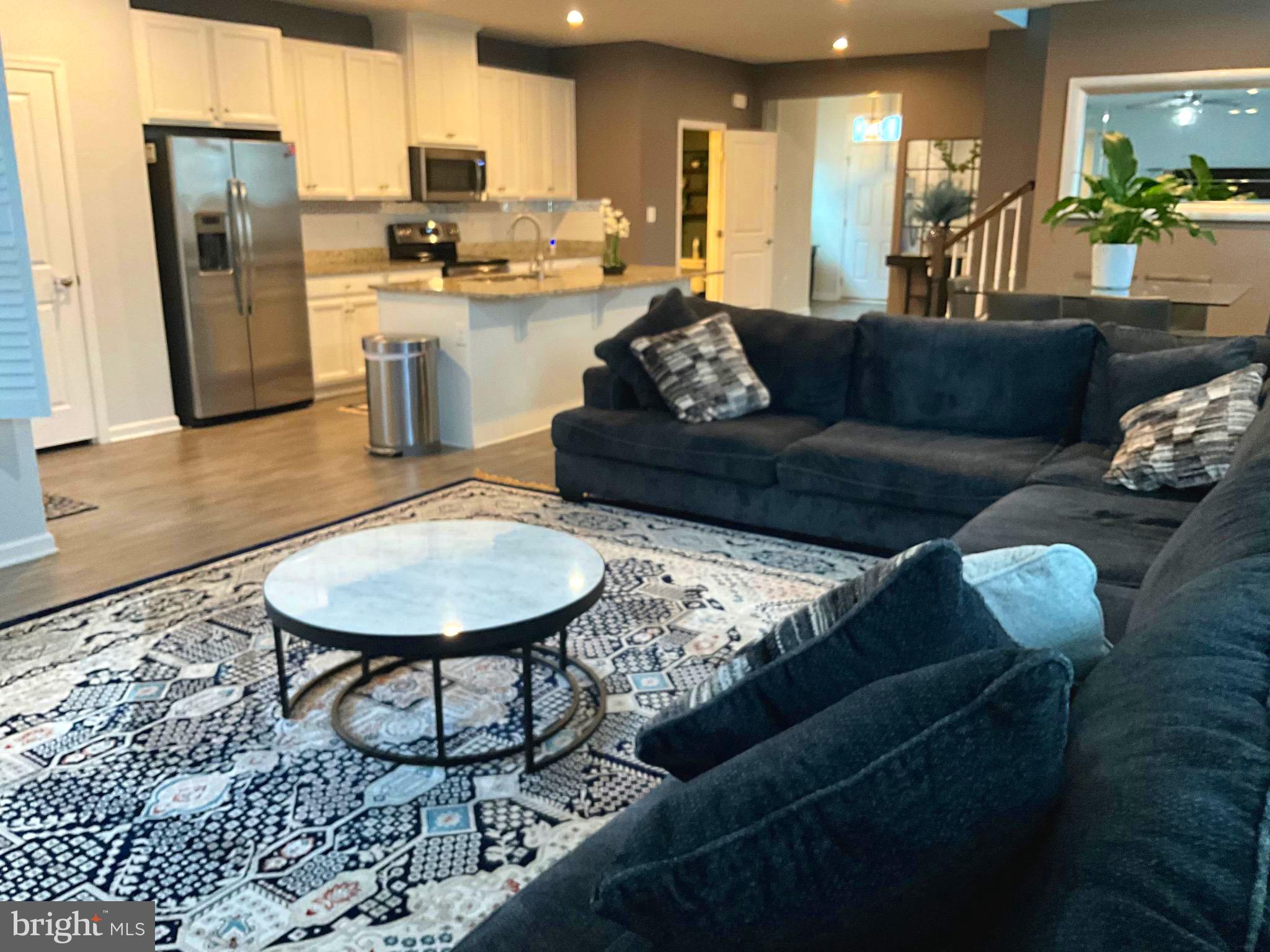 THE VILLAGE AT COURTHOUSE COMMONS - Residential Lease