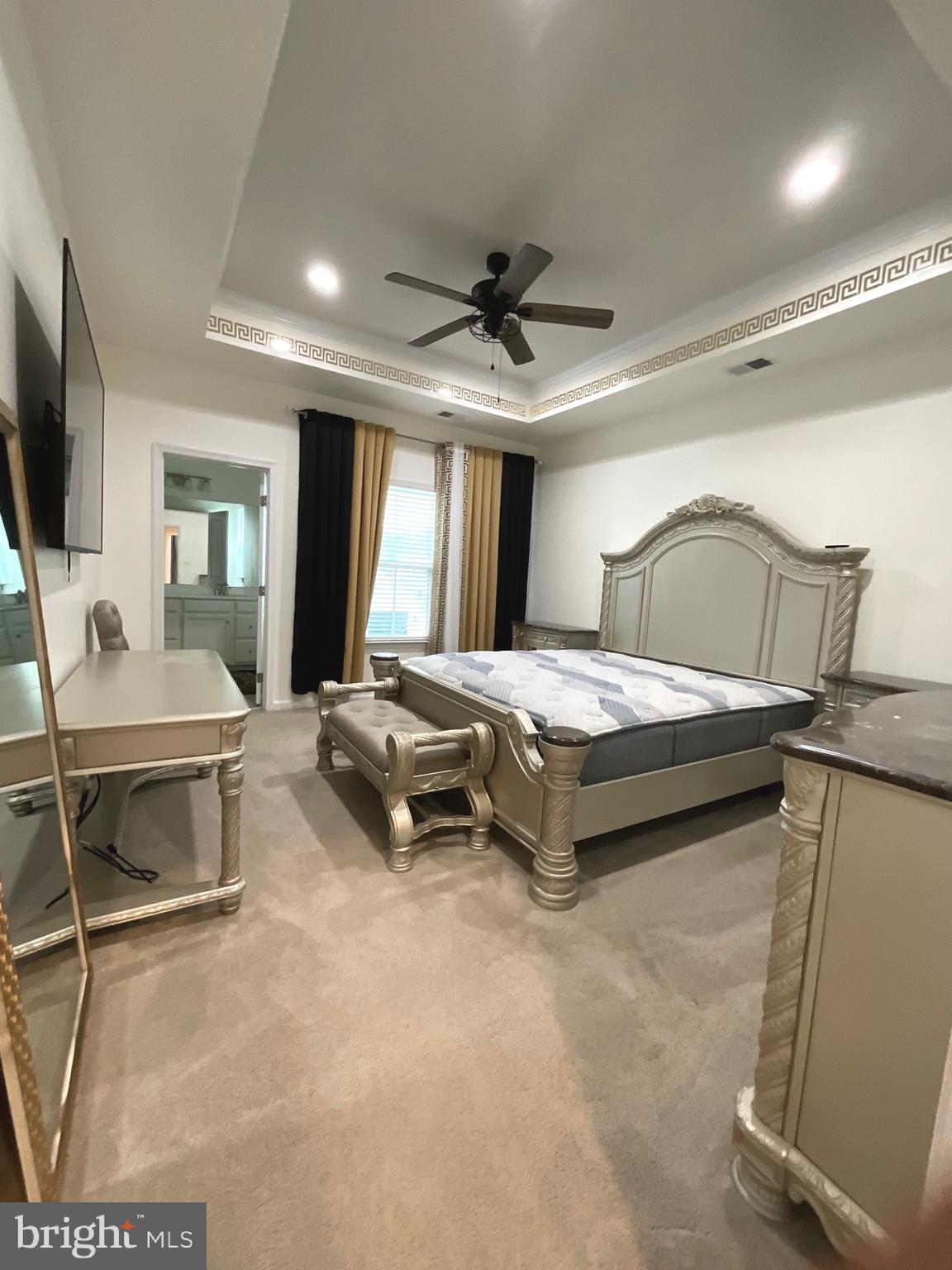 THE VILLAGE AT COURTHOUSE COMMONS - Residential Lease