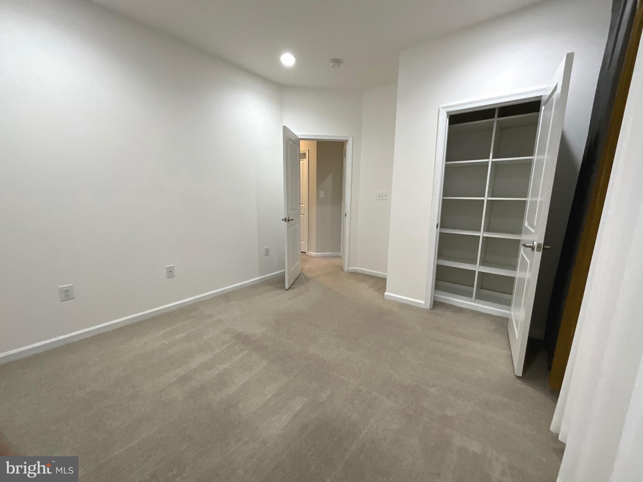 THE VILLAGE AT COURTHOUSE COMMONS - Residential Lease