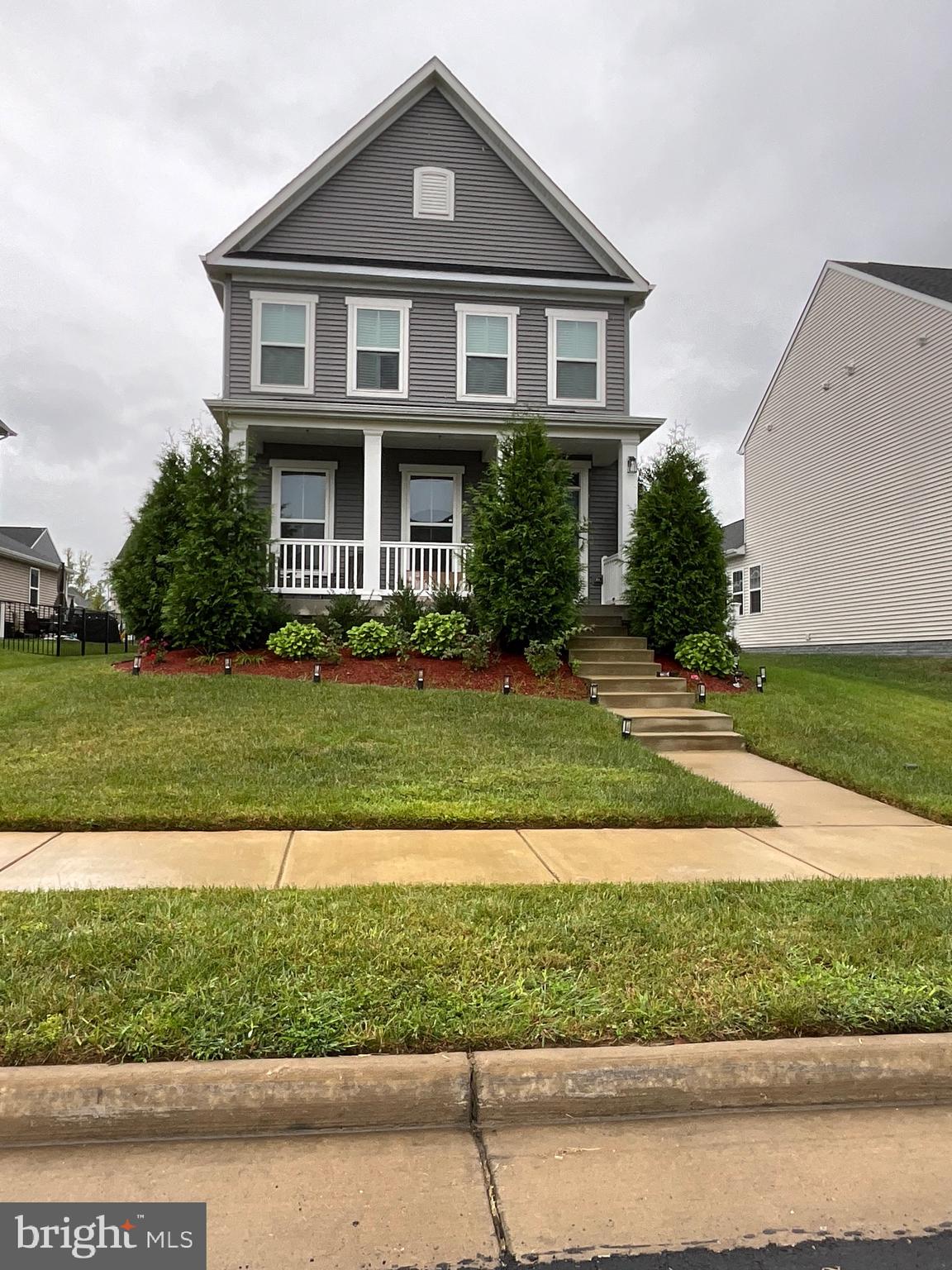 THE VILLAGE AT COURTHOUSE COMMONS - Residential Lease