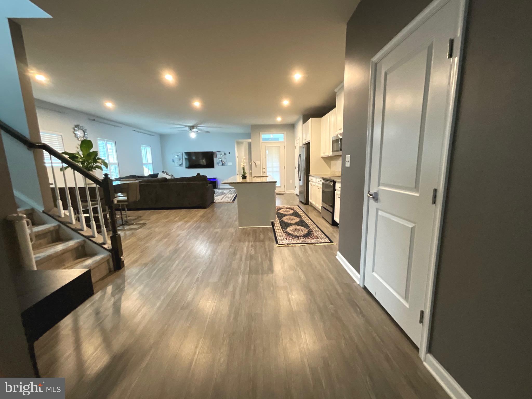 THE VILLAGE AT COURTHOUSE COMMONS - Residential Lease