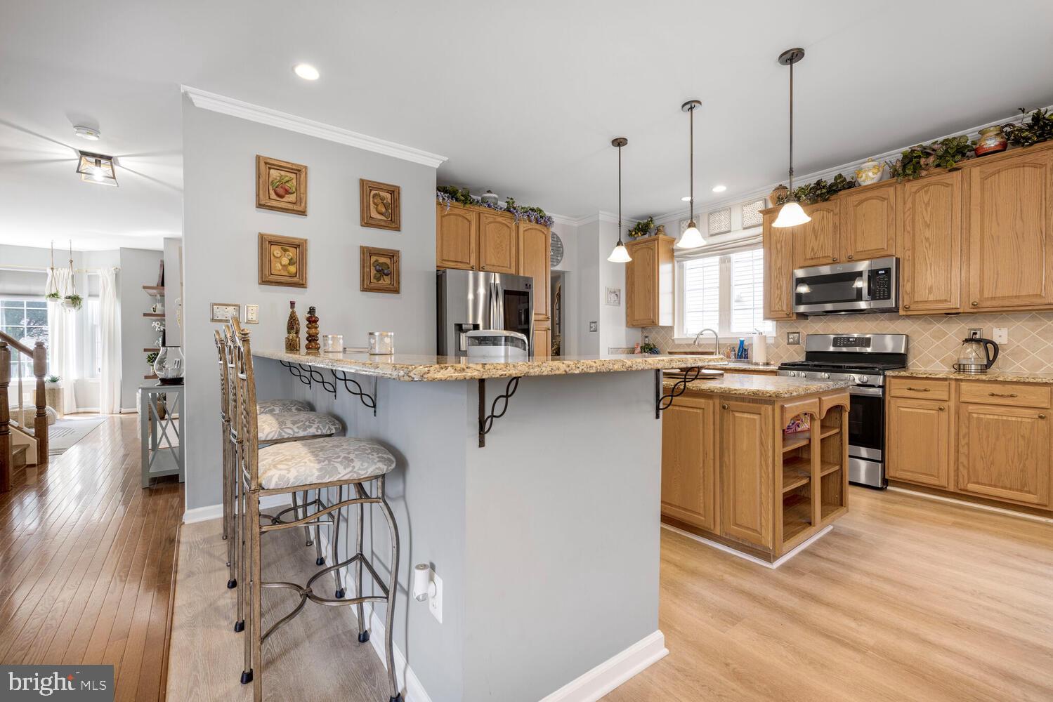 9693 ROYAL CREST CIRCLE