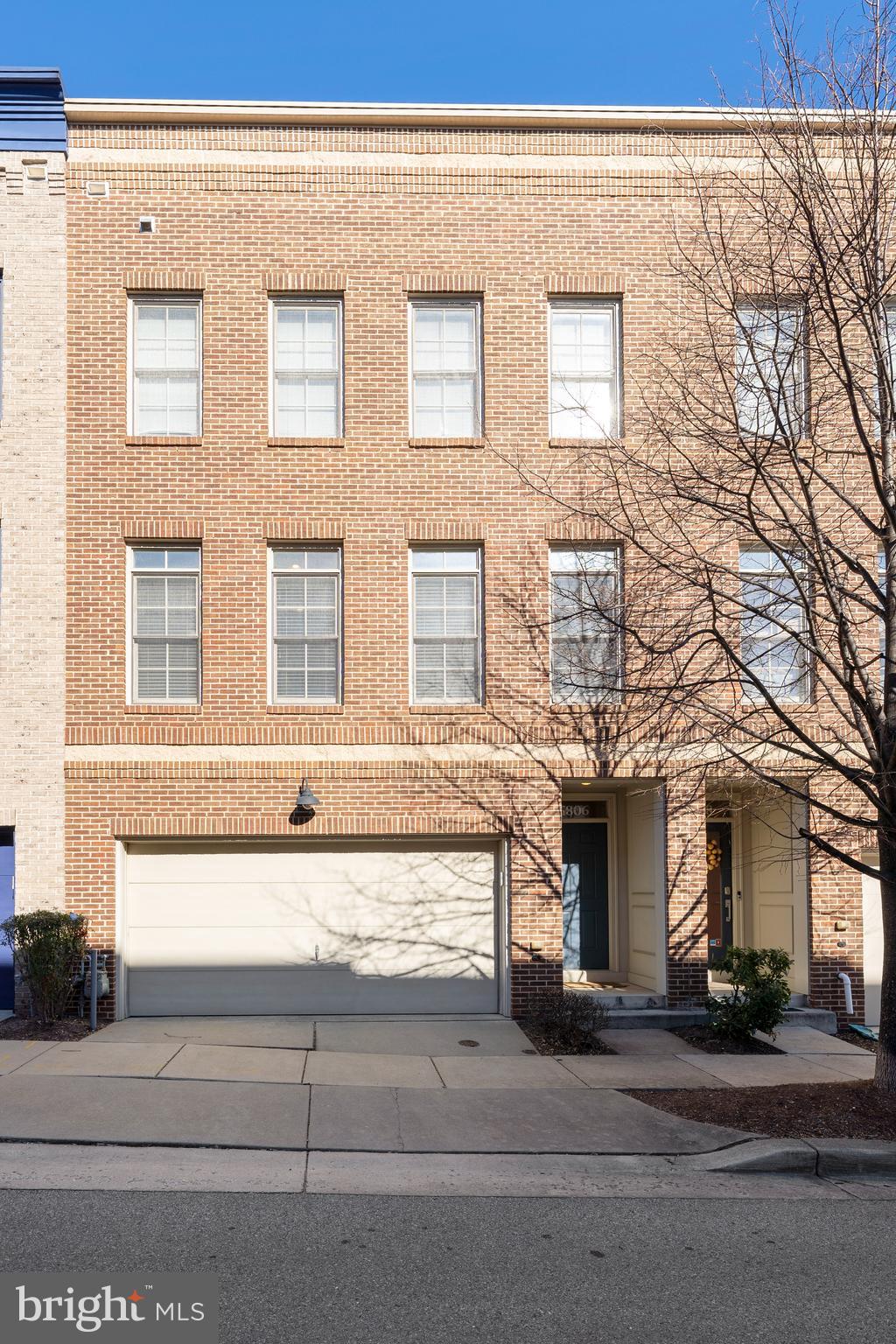 Contemporary, 4-level spacious brick front townhouse in the heart of the Arts District! Gleaming hardwood floors, high ceilings, and oversized windows throughout. The second level boasts a large eat-in kitchen that adjoins the family room. The kitchen has a huge island, pantry, plenty of cabinet space, and granite countertops. The upper levels have carpet, full baths and generous sized bedrooms with walk-in closets. In addition to the 4th bedroom and full bath, the top level features a roomy loft with sliders leading to the expansive rooftop deck overlooking the city. Great location with restaurants, grocery stores, shopping, local transportation, and more just beyond the front door. Low HOA fee includes a fitness center, pool, lawn care, snow removal, and more.