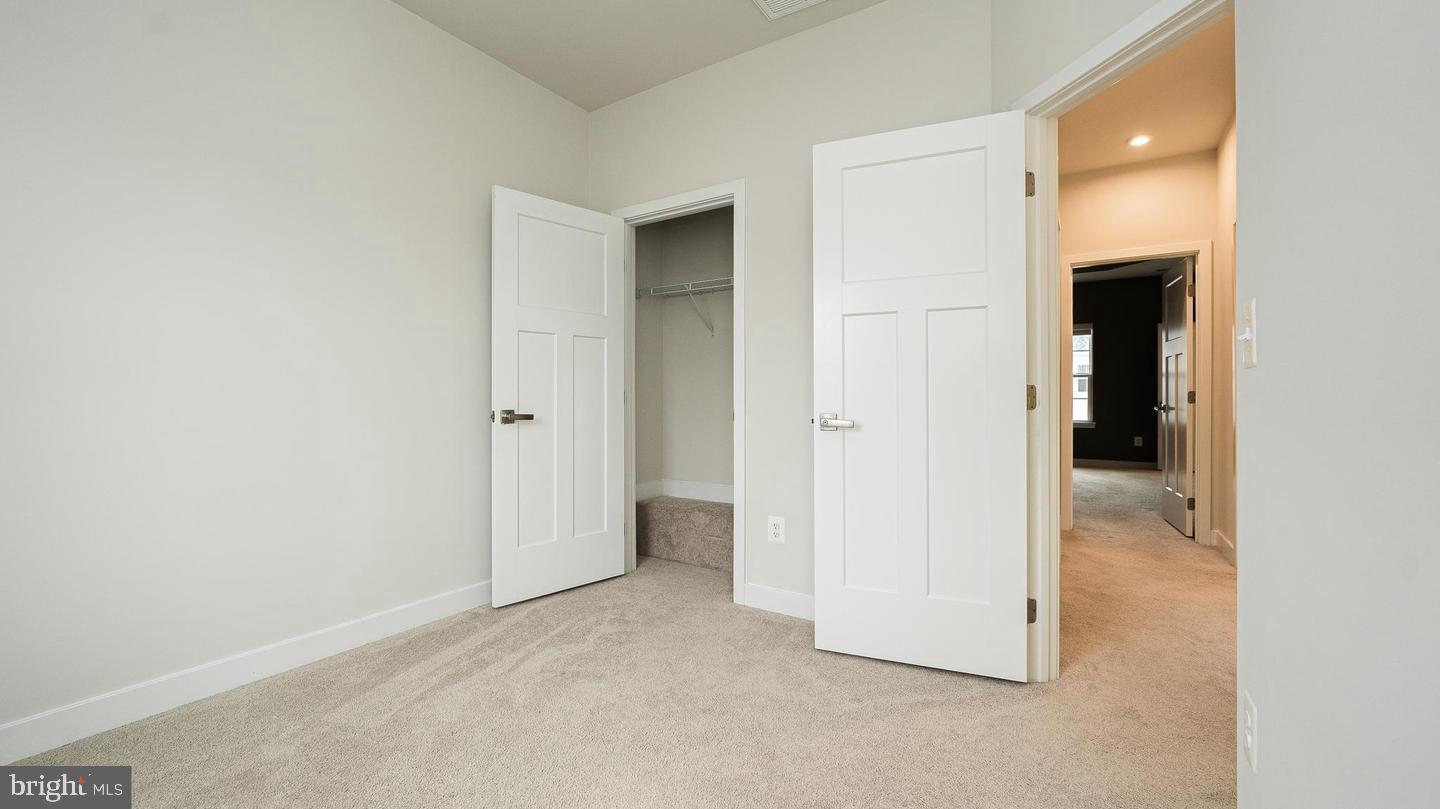 BLACKBURN - Residential Lease