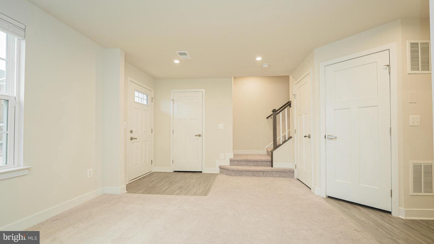 BLACKBURN - Residential Lease