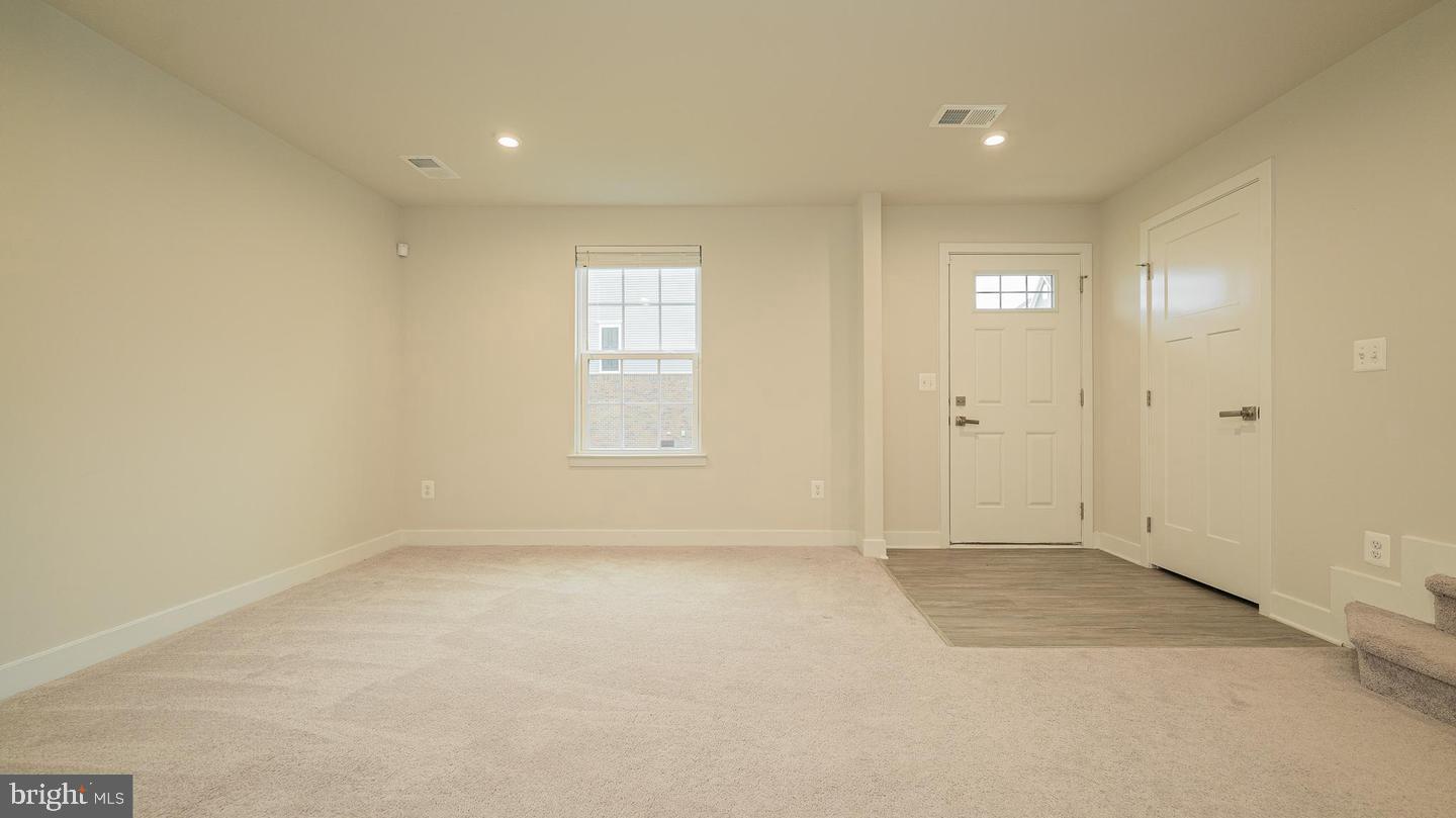 BLACKBURN - Residential Lease