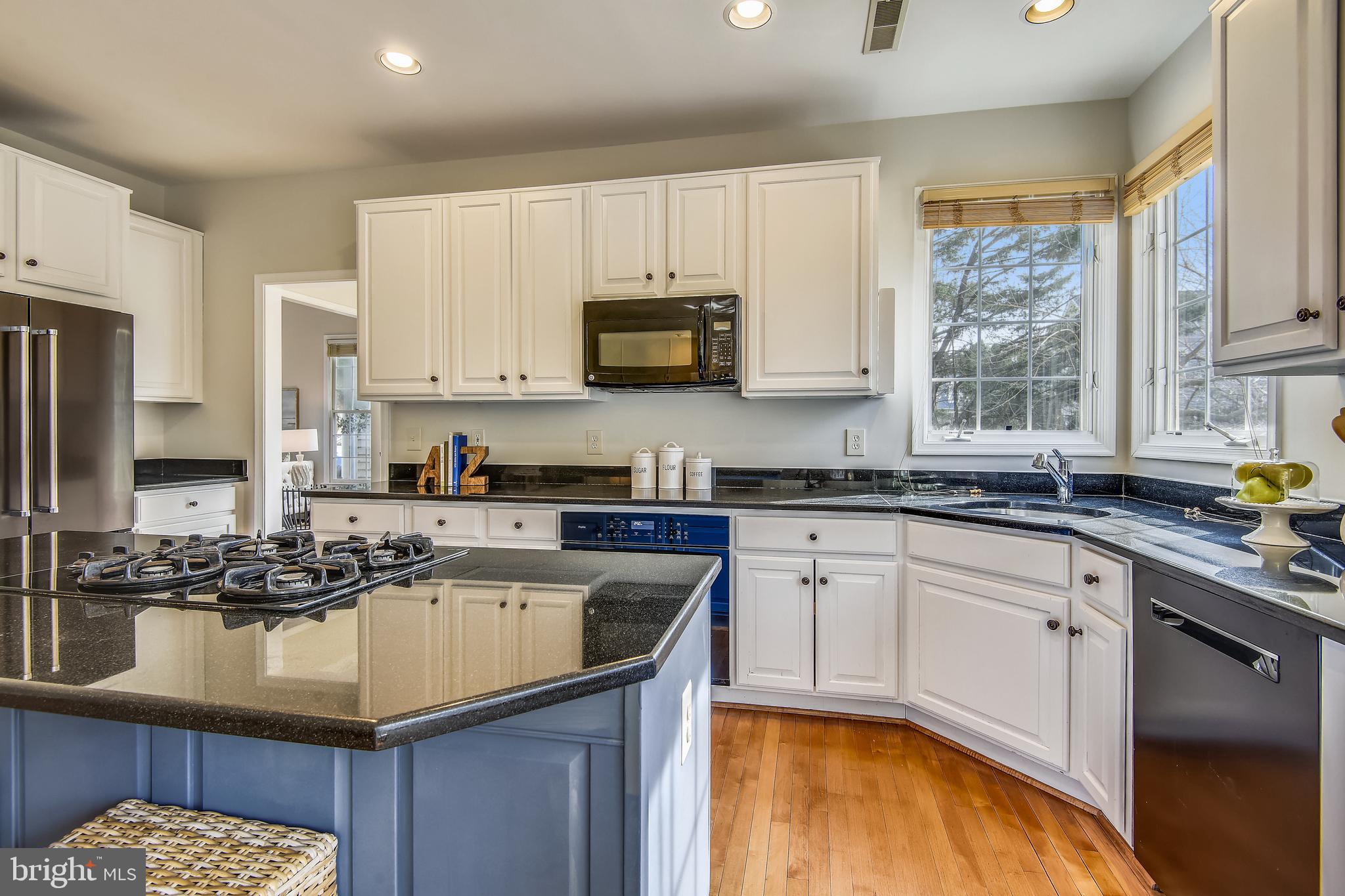 DOUGLAS ESTATES - Residential