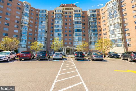 Condo For Sale - 3200 N Leisure World Boulevard #111<br/> SILVER SPRING, MD 20906