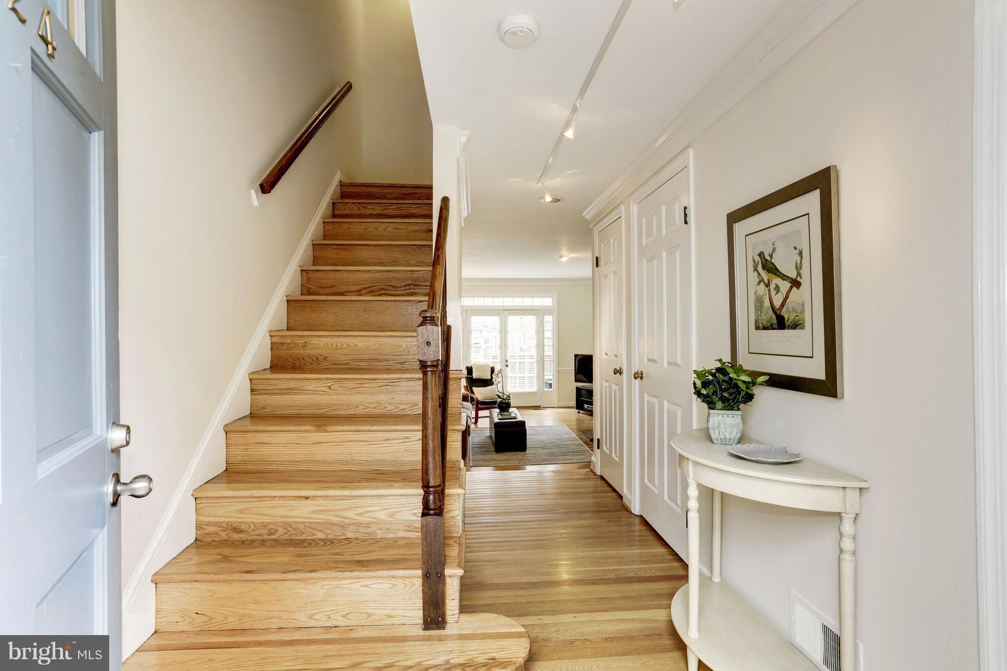 VIRGINIA VILLAGE - Residential