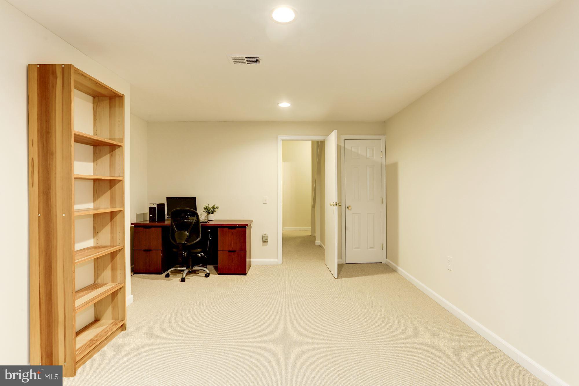 VIRGINIA VILLAGE - Residential