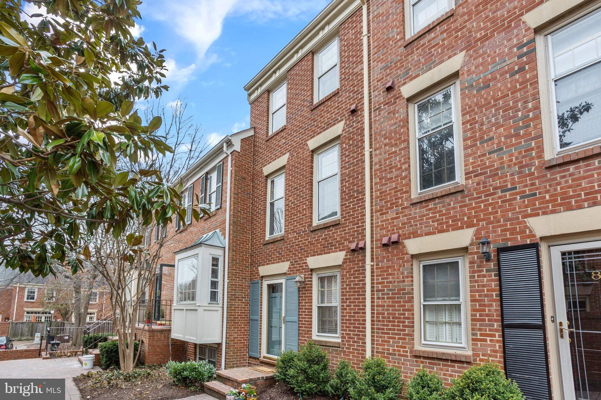 VIRGINIA VILLAGE - Residential