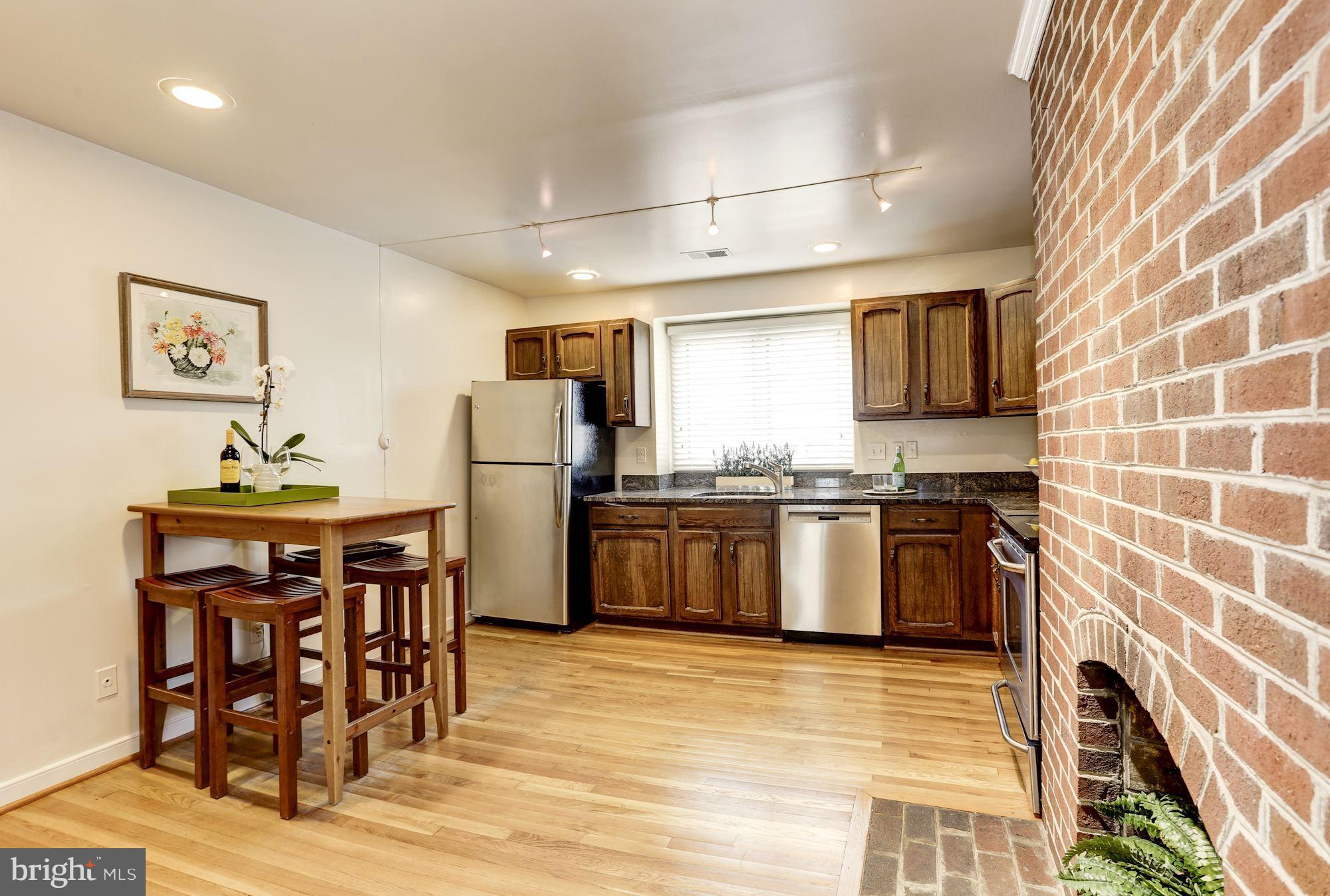 VIRGINIA VILLAGE - Residential