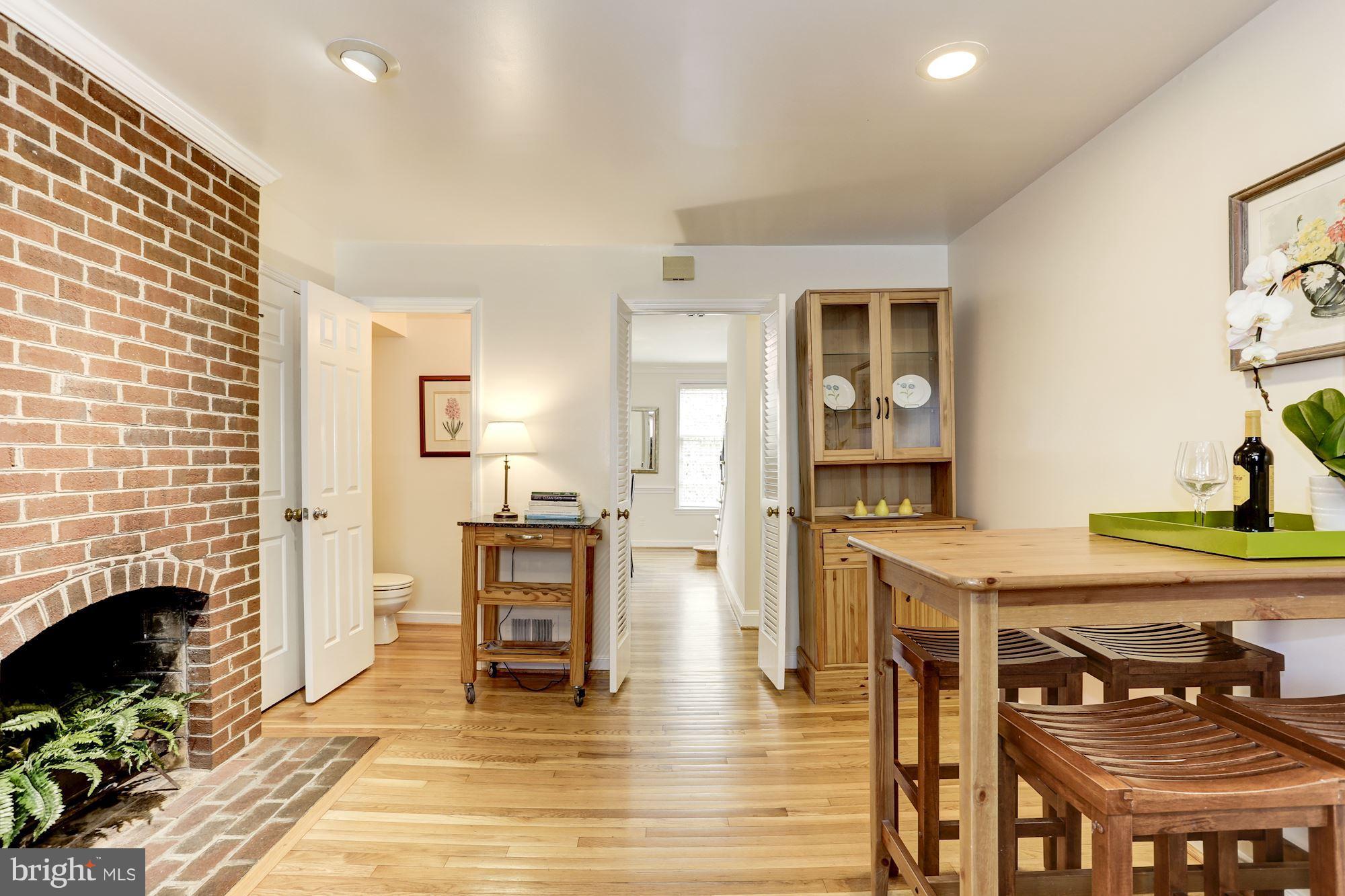 VIRGINIA VILLAGE - Residential