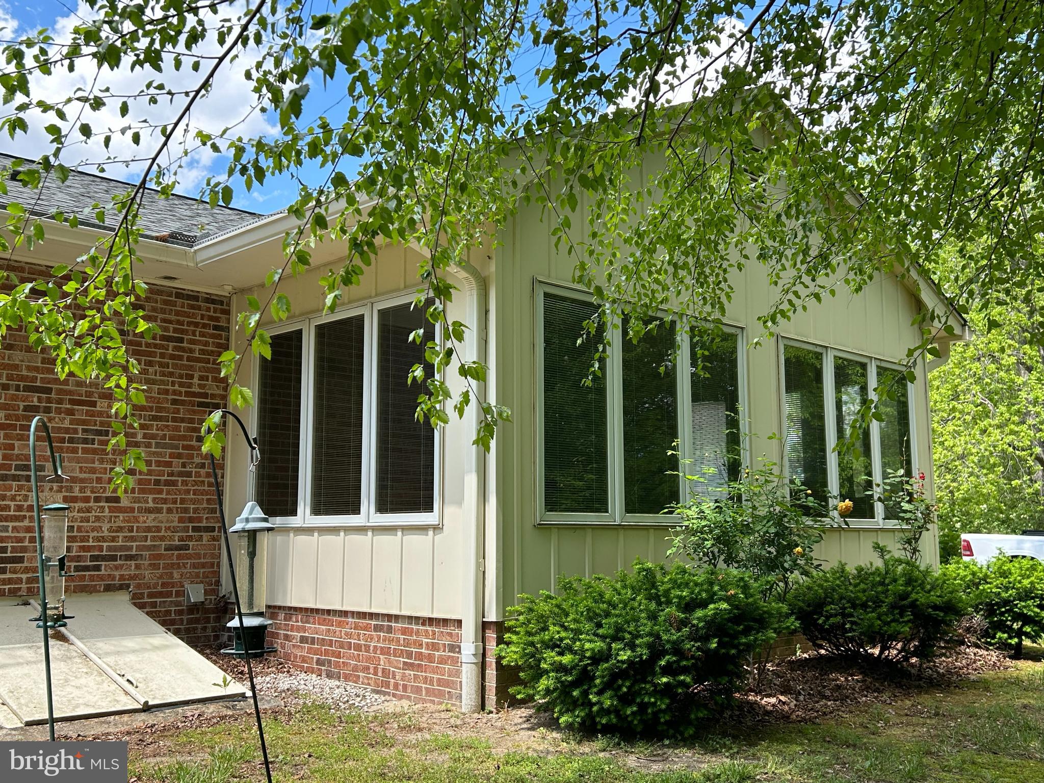 5489 CEDAR NECK ROAD