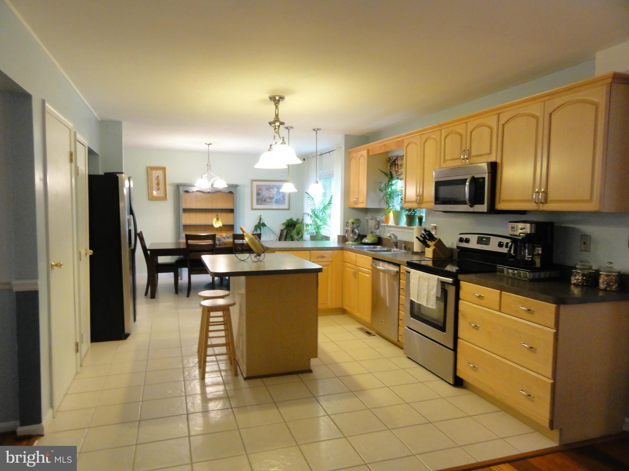 FOX CHASE - Residential