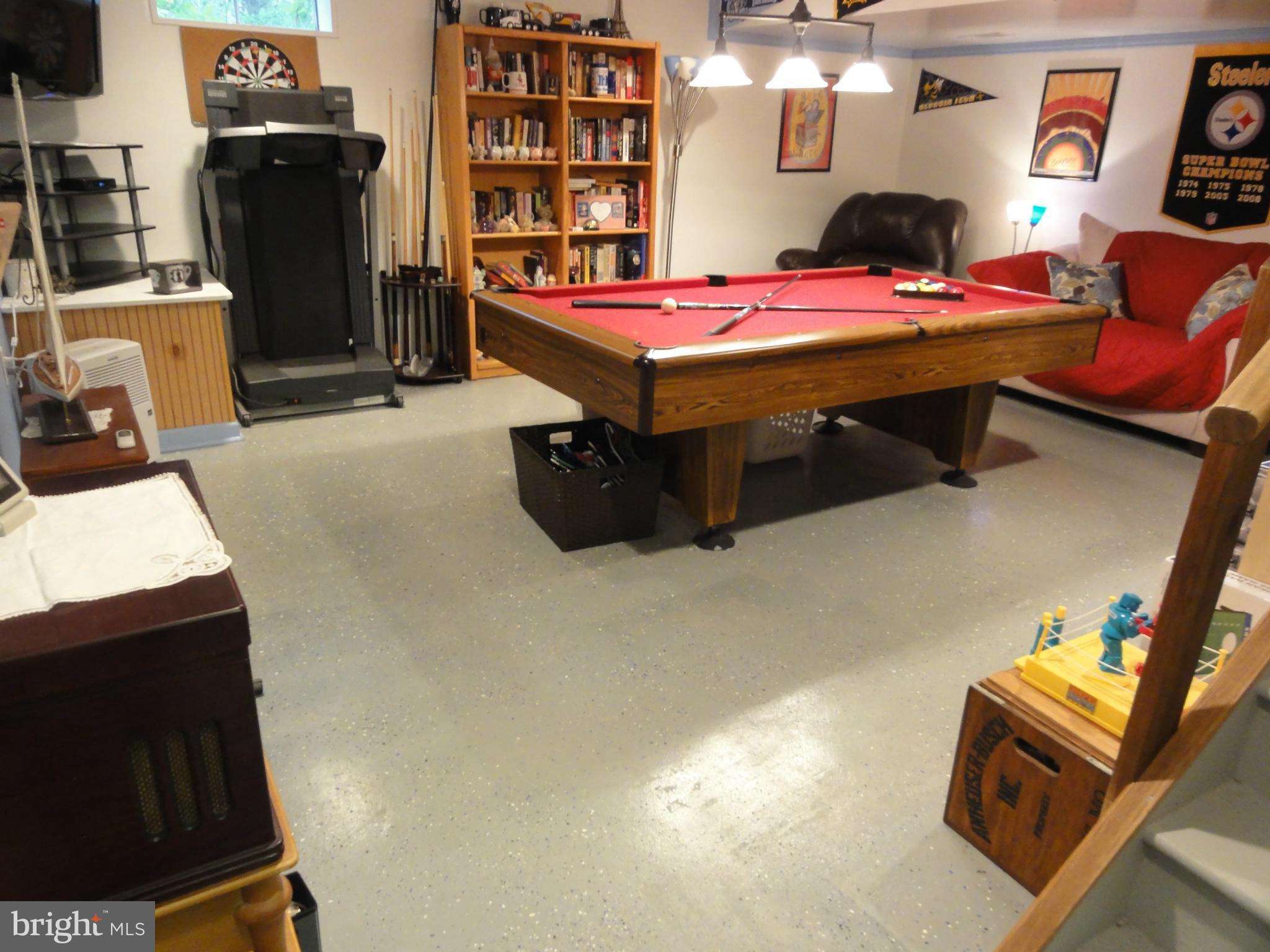 FOX CHASE - Residential