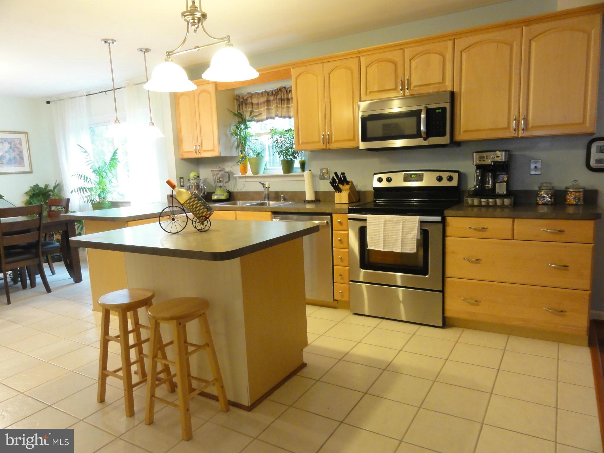 FOX CHASE - Residential