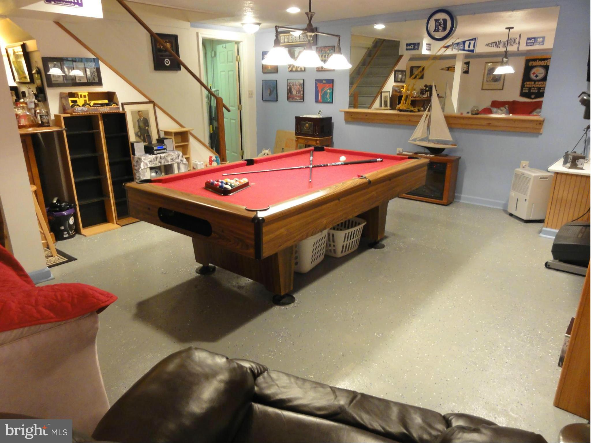 FOX CHASE - Residential