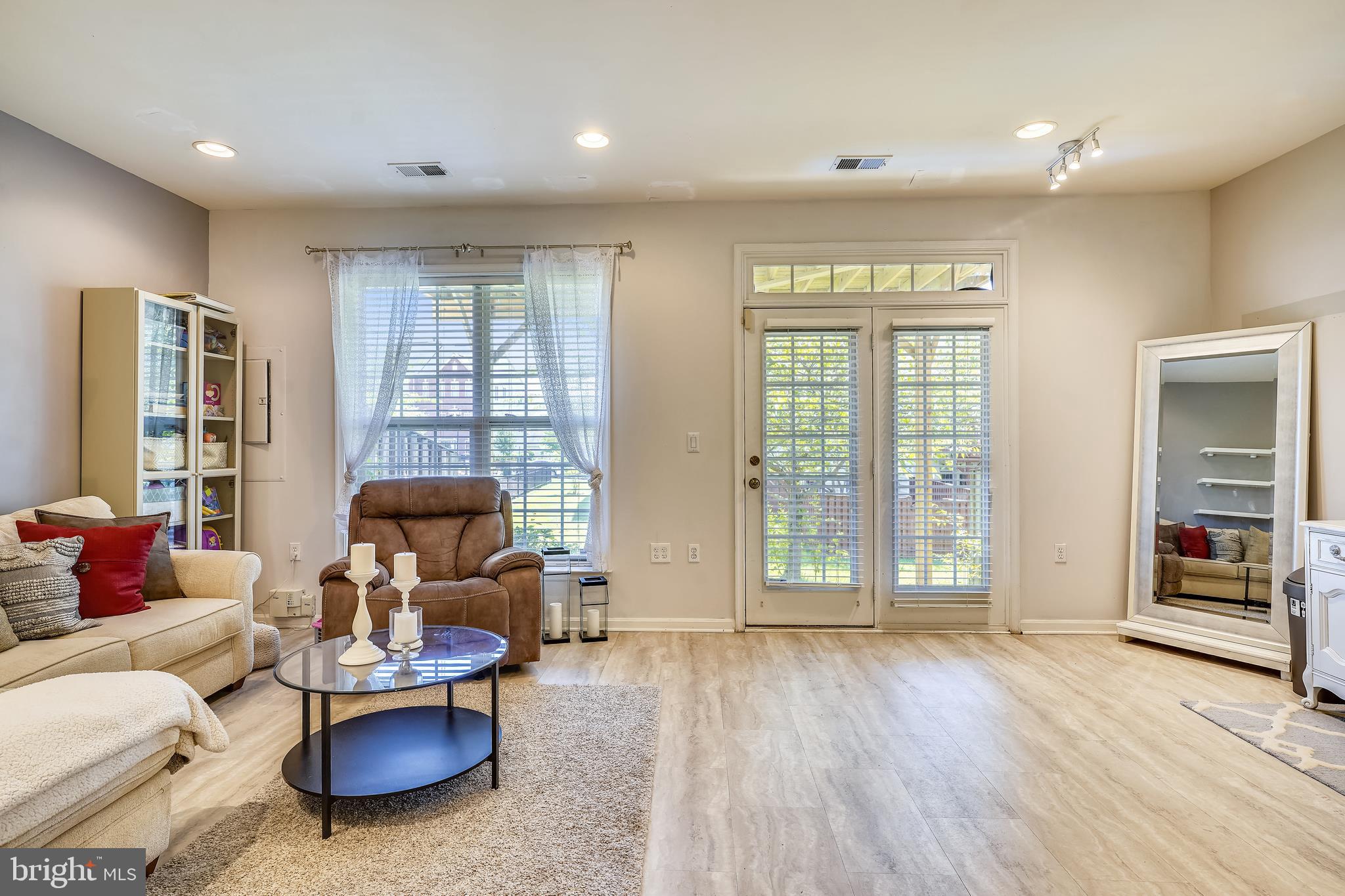 PORT POTOMAC - Residential