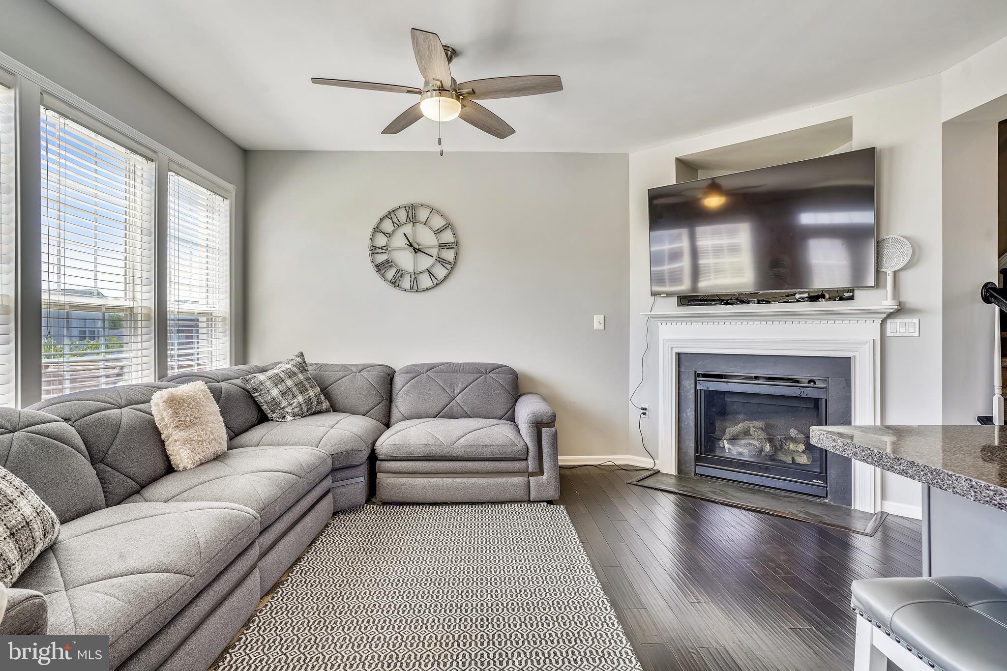 PORT POTOMAC - Residential