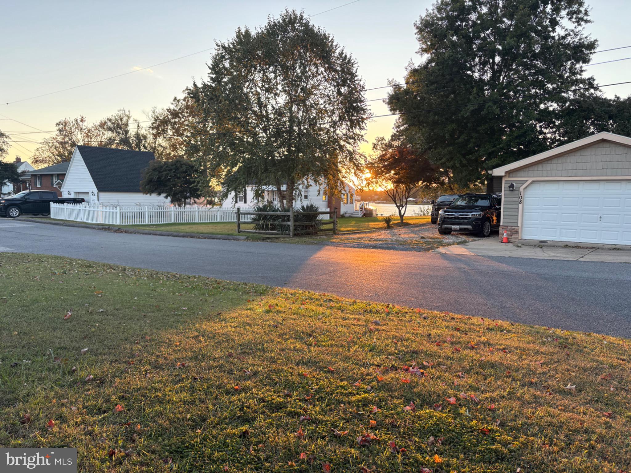 SUNSET BEACH - Residential