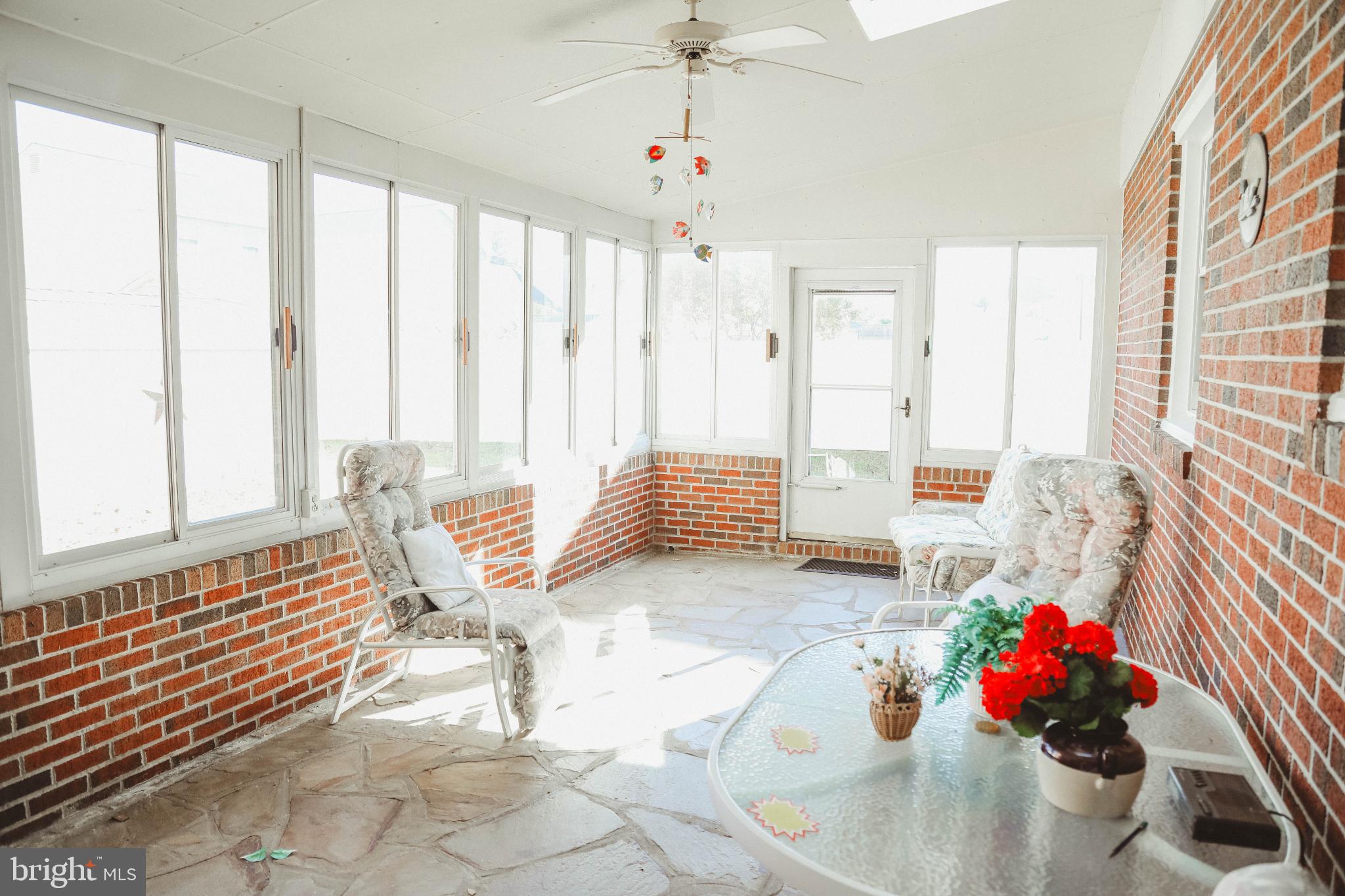 SUNSET BEACH - Residential