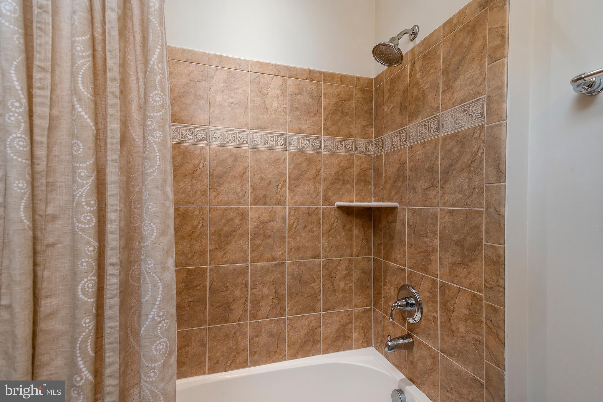 PATUXENT CHASE - Residential