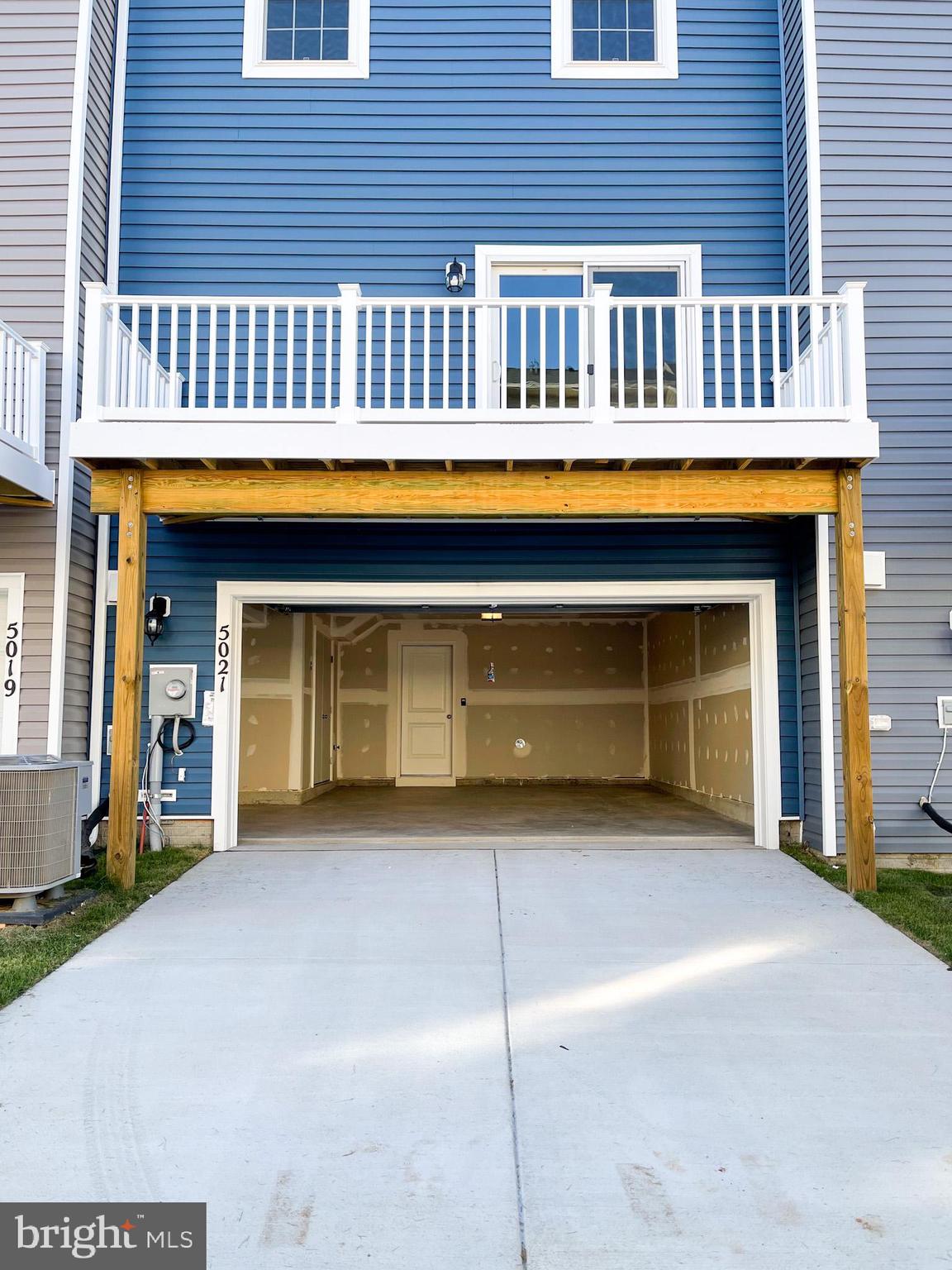 WESTVIEW SOUTH - Residential Lease