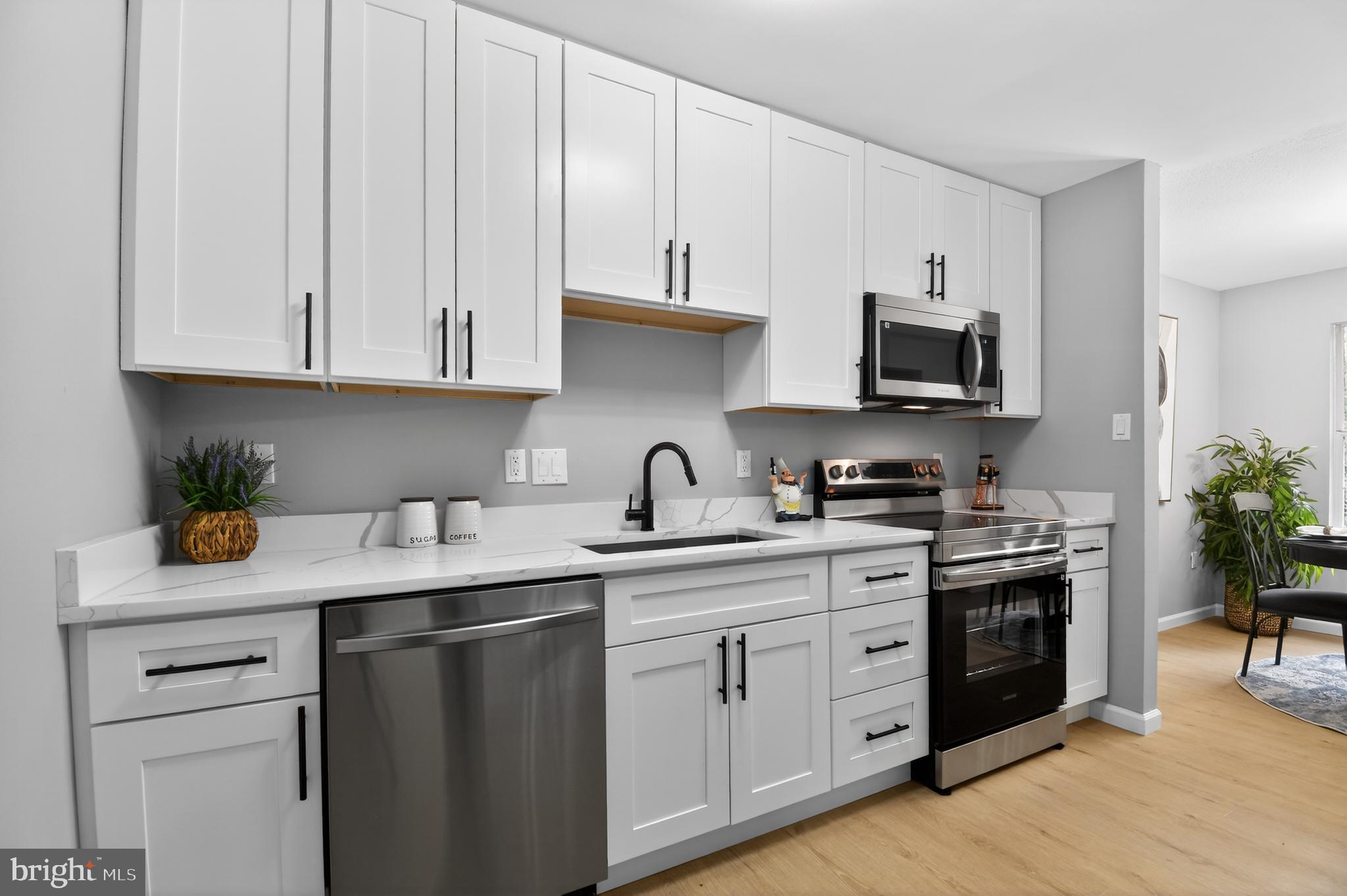 1614 DEEP GORGE COURT